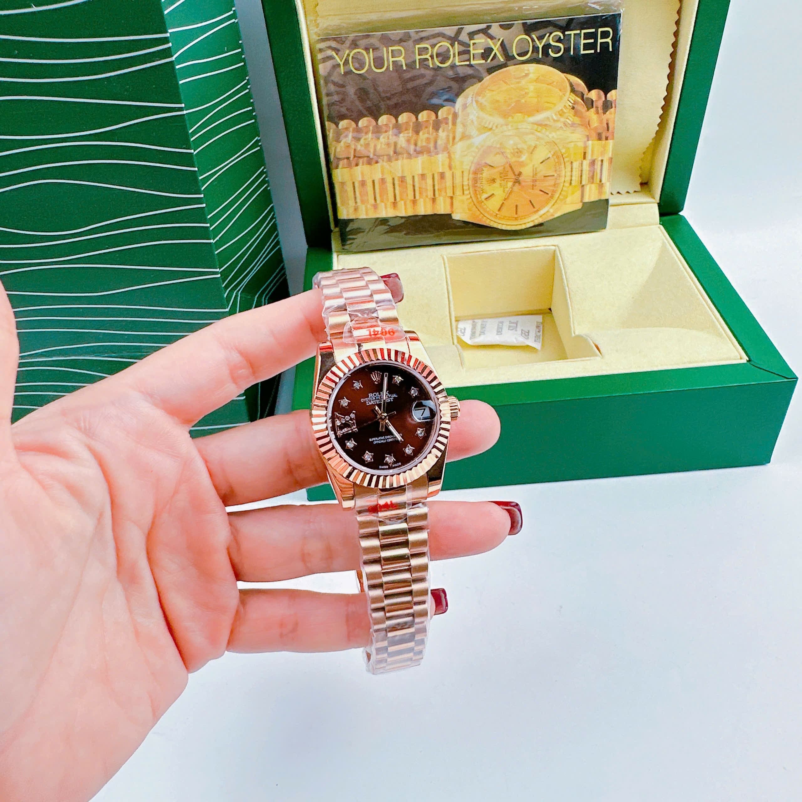 Đồng Hồ Rolex Đính Đá Ngôi Sao |Nữ Giới |Nâu |Niềng Khía |Dây Kim Loại Rose Gold |Máy Pin (Máy Quartz) |Size 31mm |donghogiatot.vn