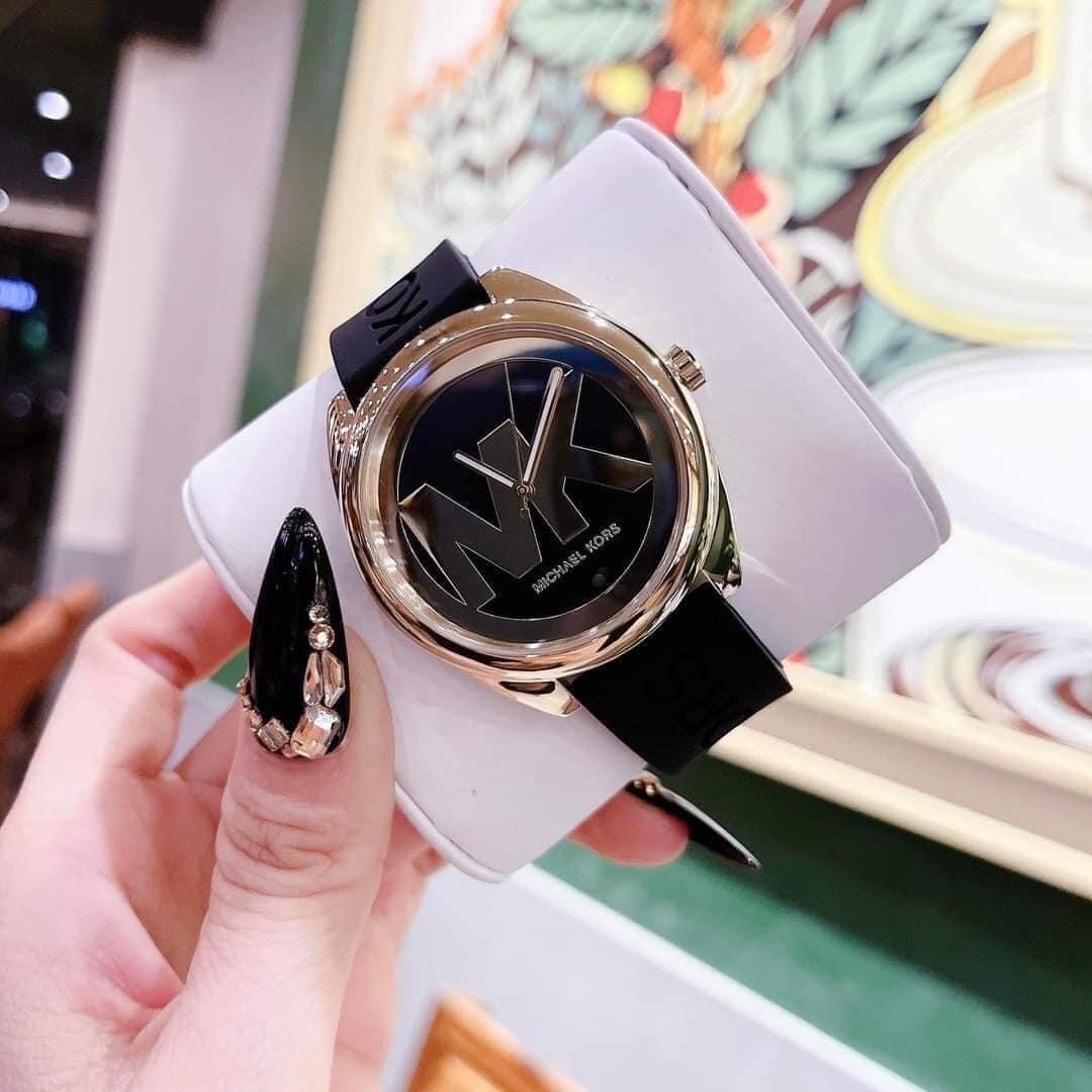 Đồng Hồ Michael Kors Janelle |Nữ Giới |Vàng Gold |Dây Silicone Đen |Máy Pin (Quartz) |Size 40mm |donghogiatot.vn