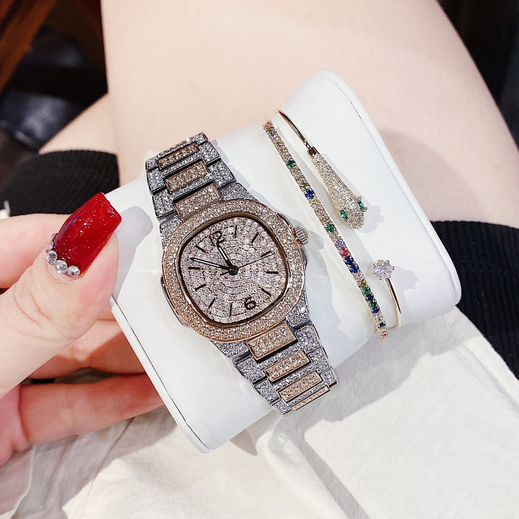 Đồng Hồ Davena Mặt Vuông |Nữ Giới |Full Đá |Dây Kim Loại Demi Rose |Máy Pin (Quartz) |Size 32mm |donghogiatot.vn