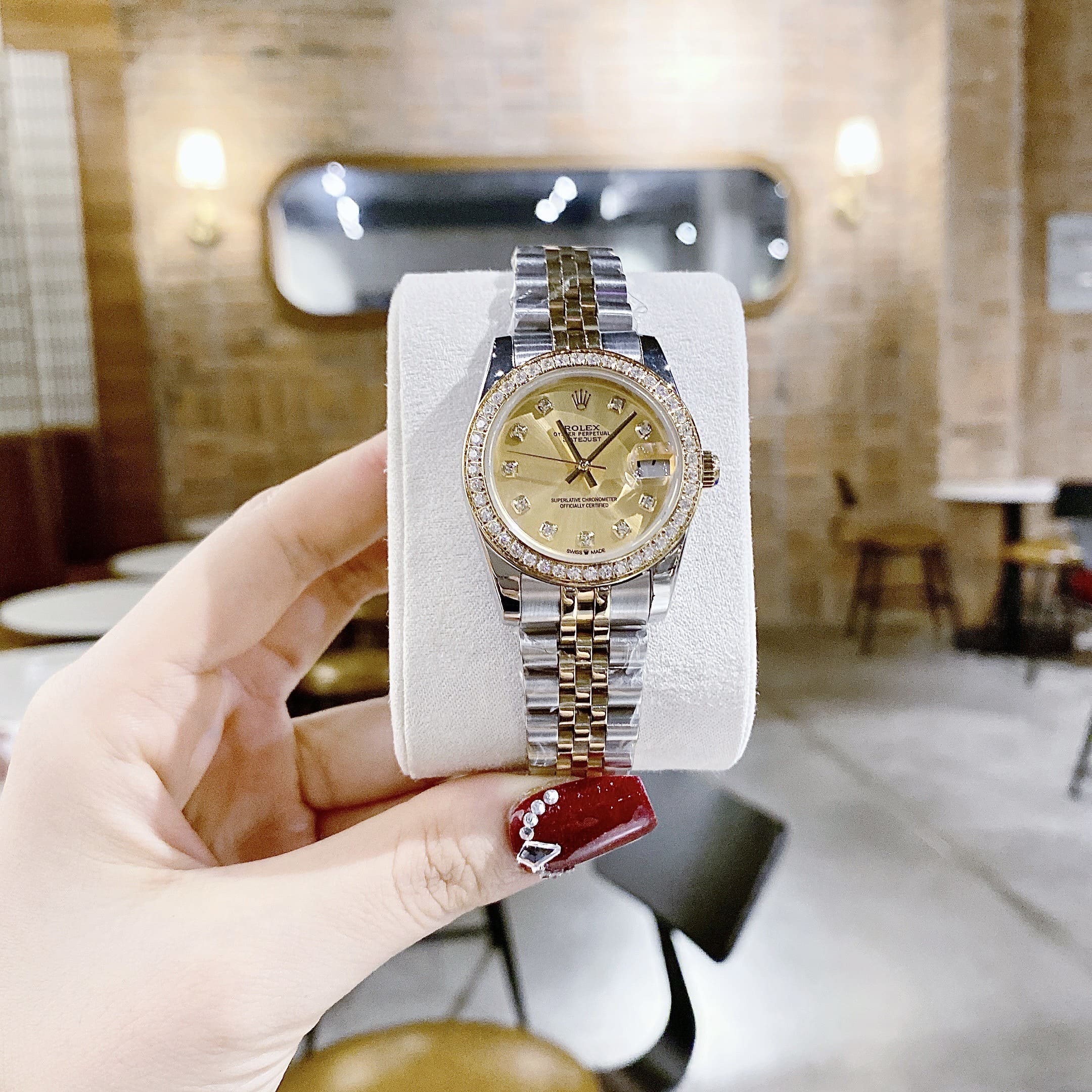 Đồng Hồ Rolex Đính Đá |Nữ Giới |Dây Kim Loại Demi Vàng Gold |Máy Pin (Máy Quartz) |Size 31mm |donghogiatot.vn