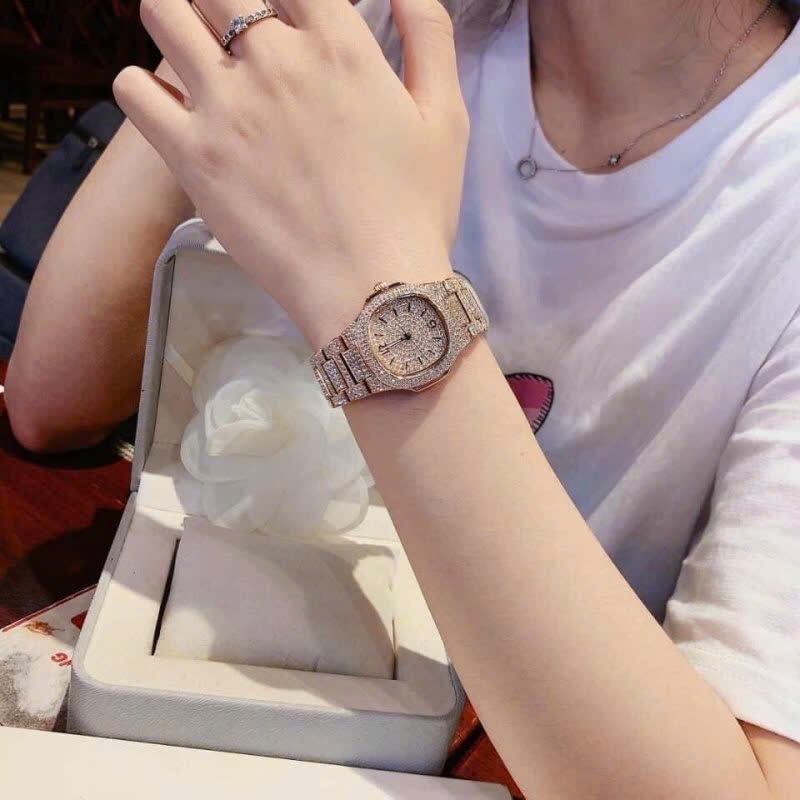 Đồng Hồ Davena Mặt Vuông |Nữ Giới |Full Đá |Dây Kim Loại Rose Gold |Máy Pin (Quartz) |Size 32mm |donghogiatot.vn