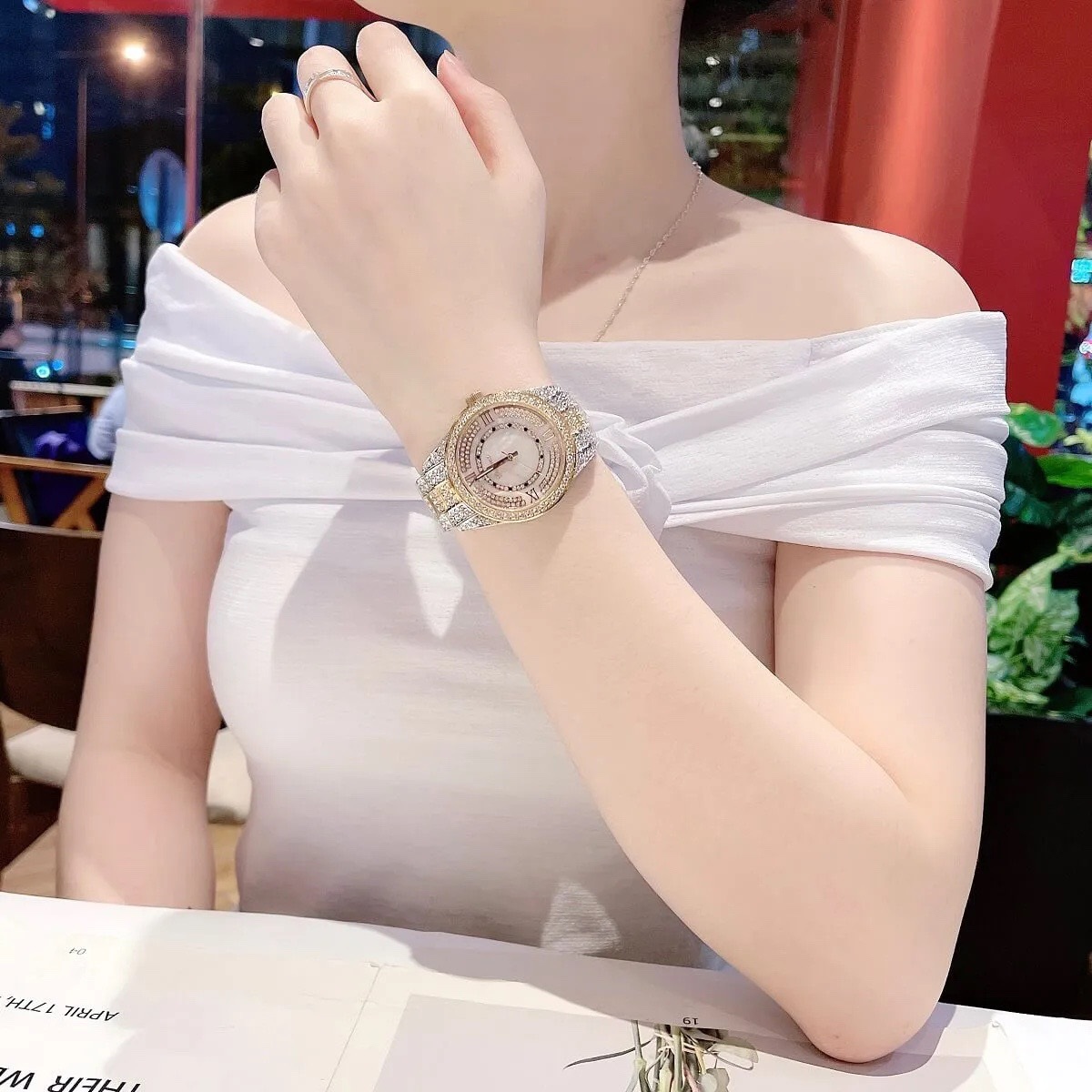 Đồng Hồ Davena Mặt Xà Cừ |Nữ Giới |Đính Đá |Dây Kim Loại Demi Rose Gold |Máy Pin (Quartz) |Size 38mm |donghogiatot.vn