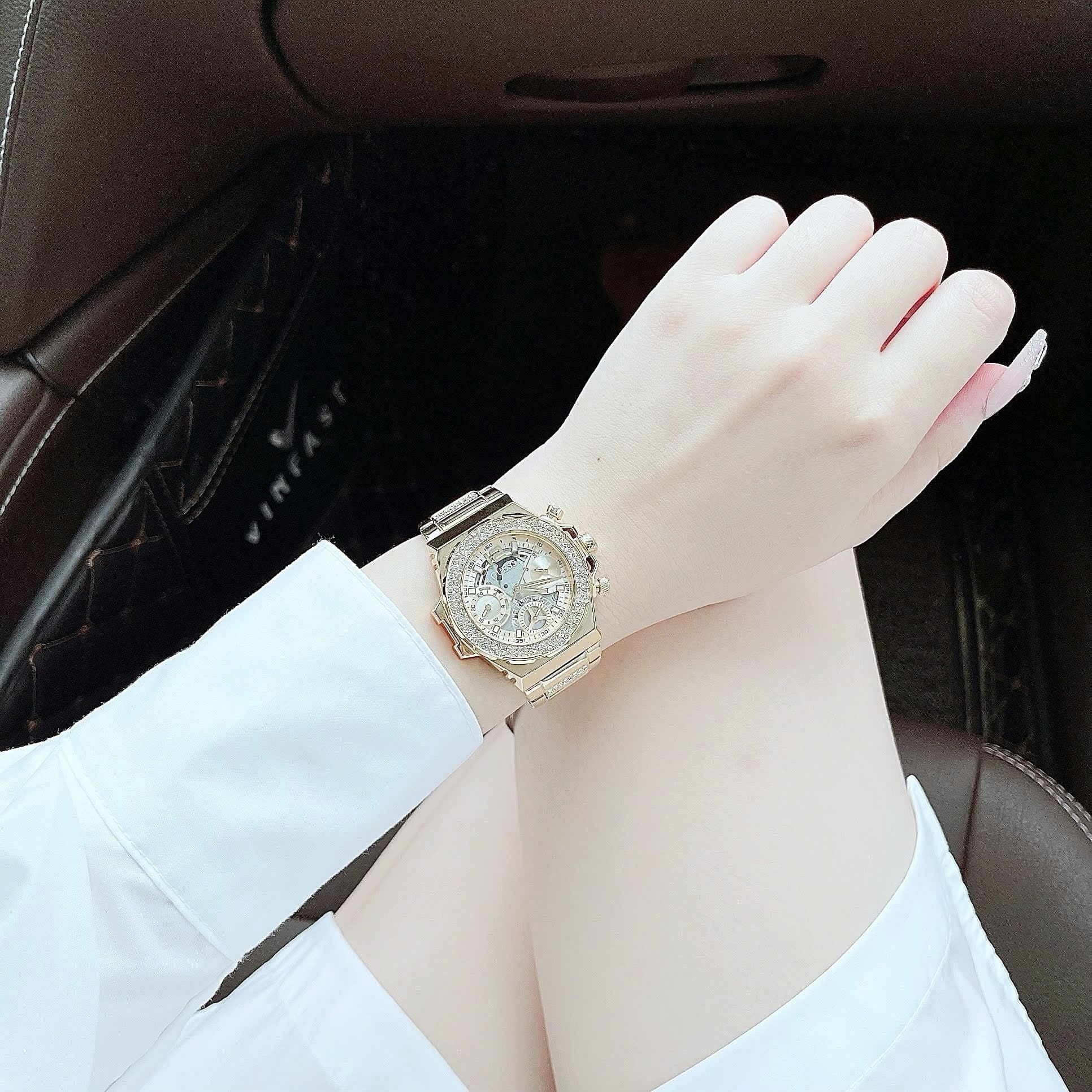 Đồng Hồ Guess Fusion |Nữ Giới |Đính Đá |Dây Kim Loại Vàng Gold |Máy Pin (Quartz) |Size 36mm |donghogiatot.vn