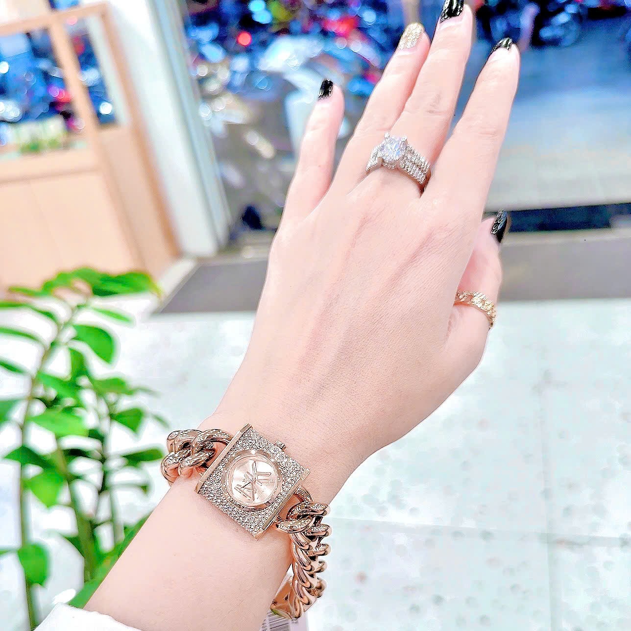 Đồng Hồ Michael Kors Chain Lock |Nữ Giới |Mặt Vuông |Dây Mắt Xích Rose Gold |Máy Pin (Quartz) |Size 25mm |donghogiatot.vn