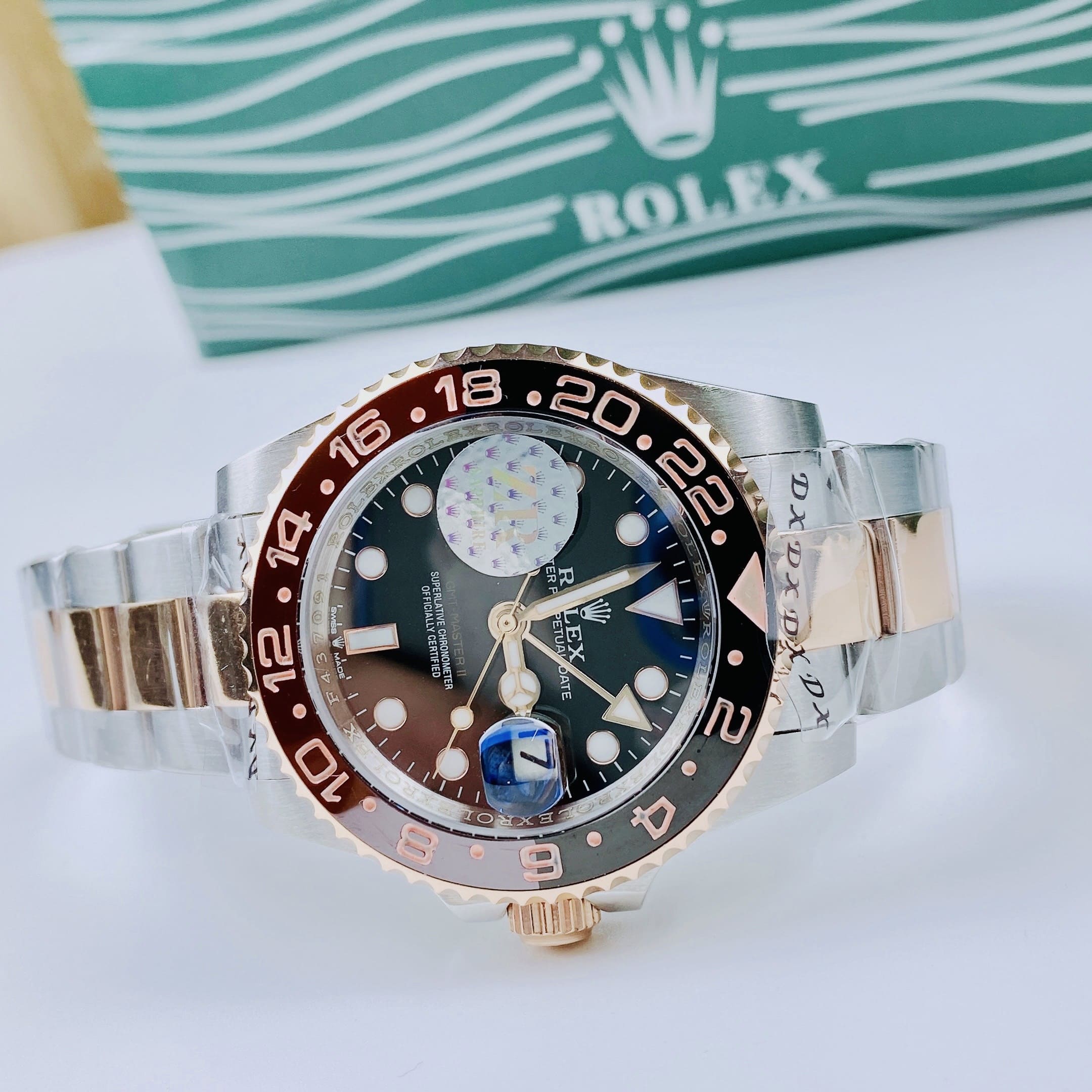 Đồng Hồ Rolex GMT Master II |Nam Giới |Niềng Đỏ |Dây Kim Loại Demi Vàng |Máy Cơ (Automatic) |Size 40mm |donghogiatot.vn