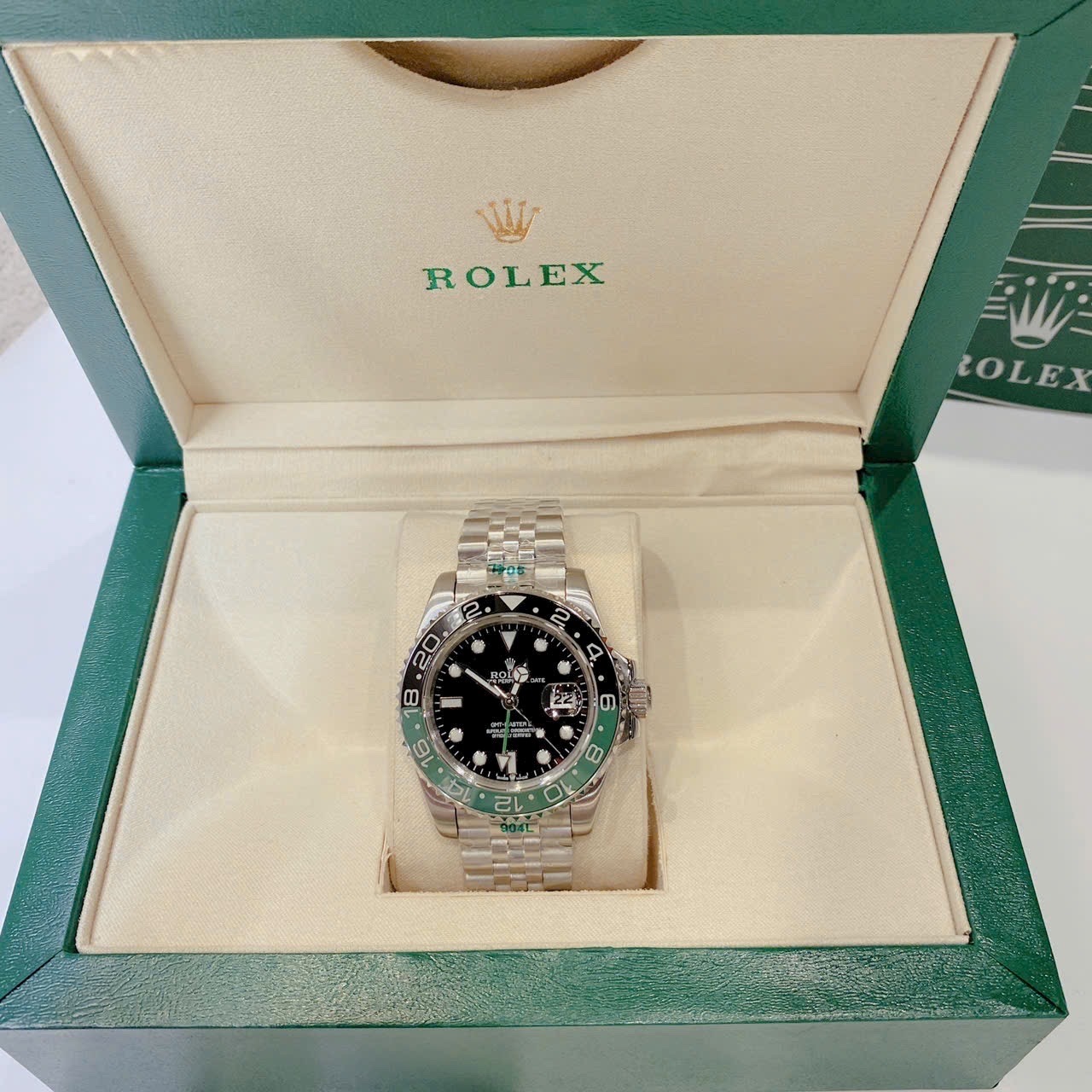 Đồng Hồ Rolex GMT Master II |Nam Giới |Niềng Xanh Lá |Dây Kim Loại Silver |Máy Cơ (Automatic) |Size 40mm |donghogiatot.vn