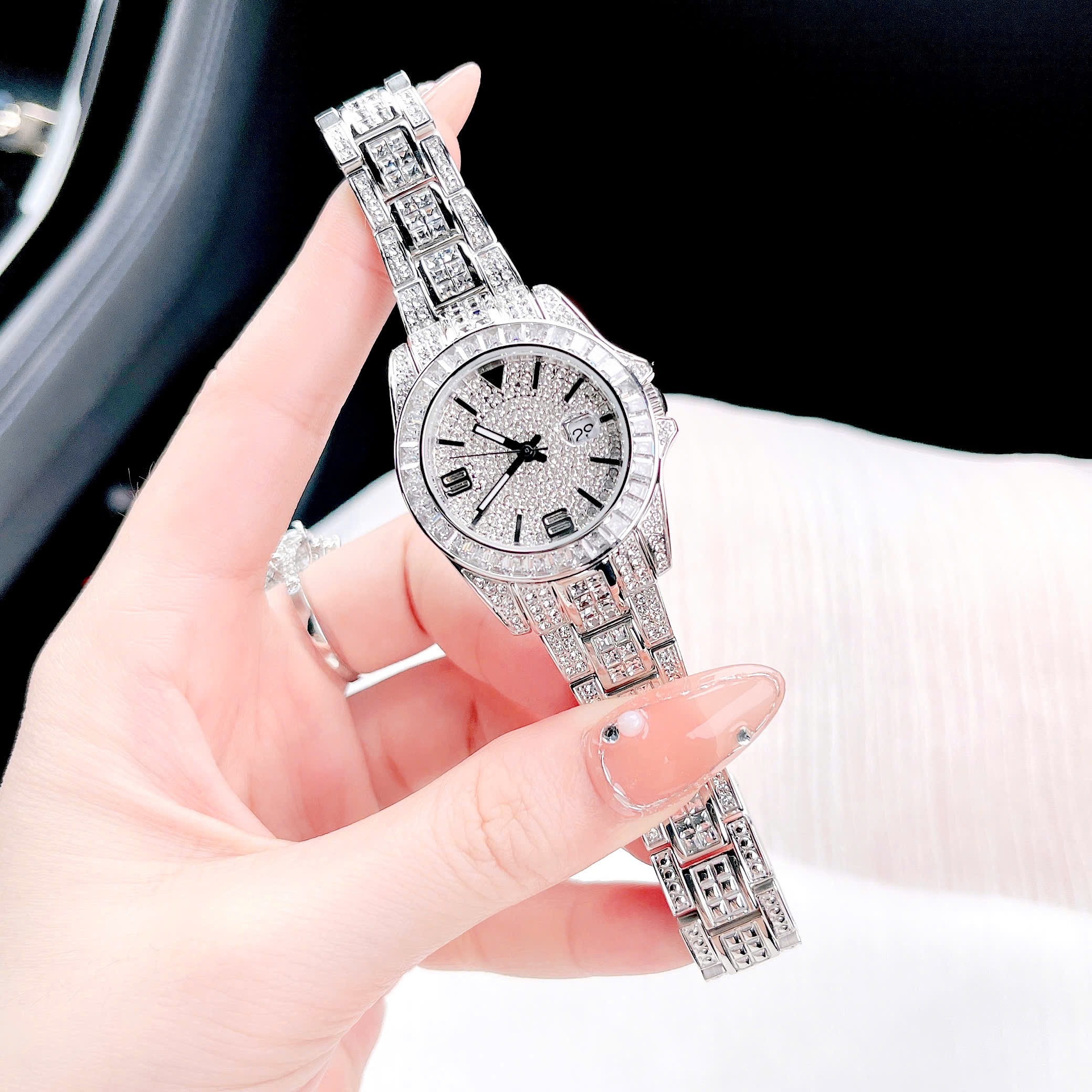 Đồng Hồ Davena Full Đá Swarovski |Nữ Giới |Dây Kim Loại Trắng Silver |Máy Pin (Quartz) |Size 33mm |donghogiatot.vn