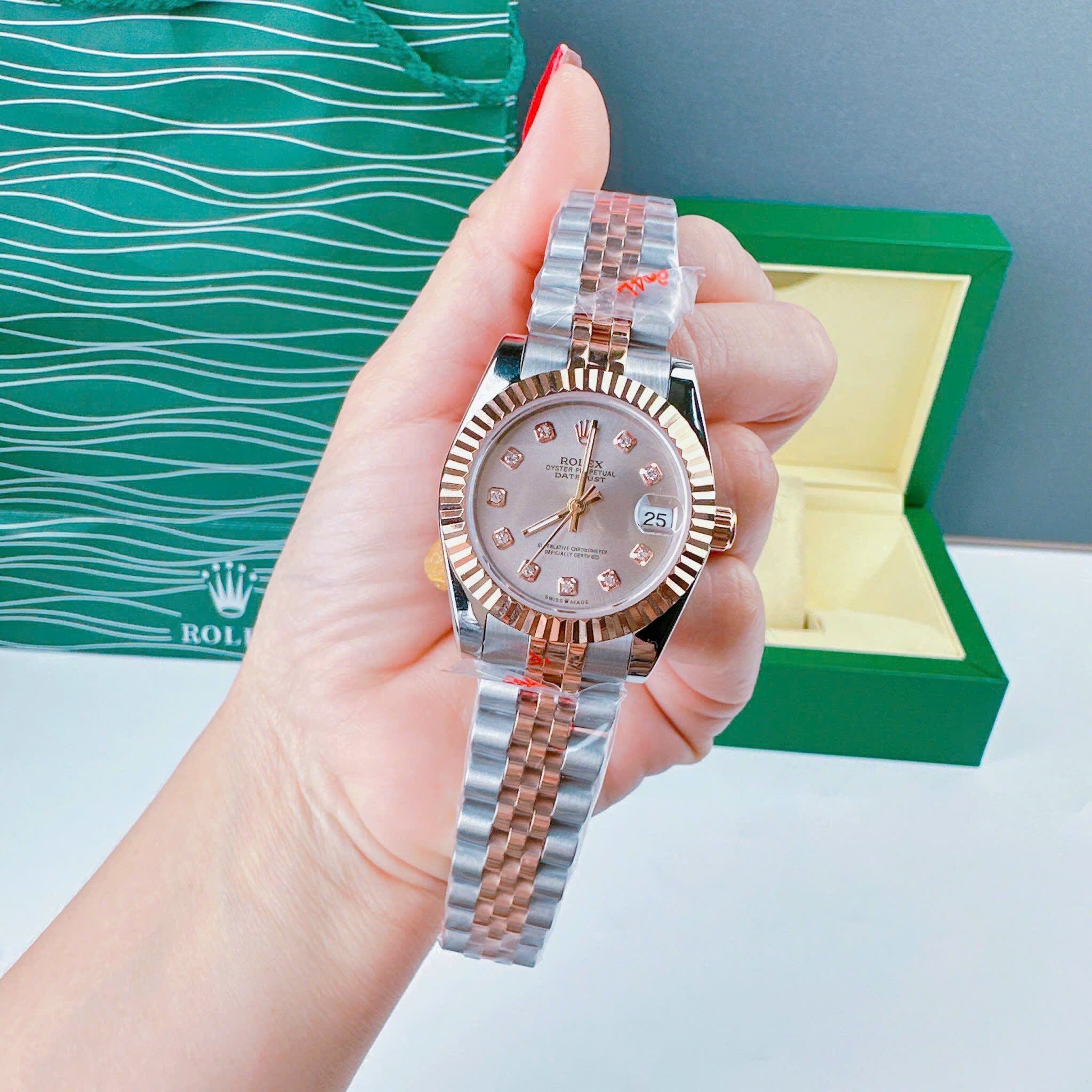 Đồng Hồ Rolex Niềng Khía |Nữ Giới |Hồng Nhạt |Dây Kim Loại Demi Rose Gold |Máy Pin (Máy Quartz) |Size 31mm |donghogiatot.vn