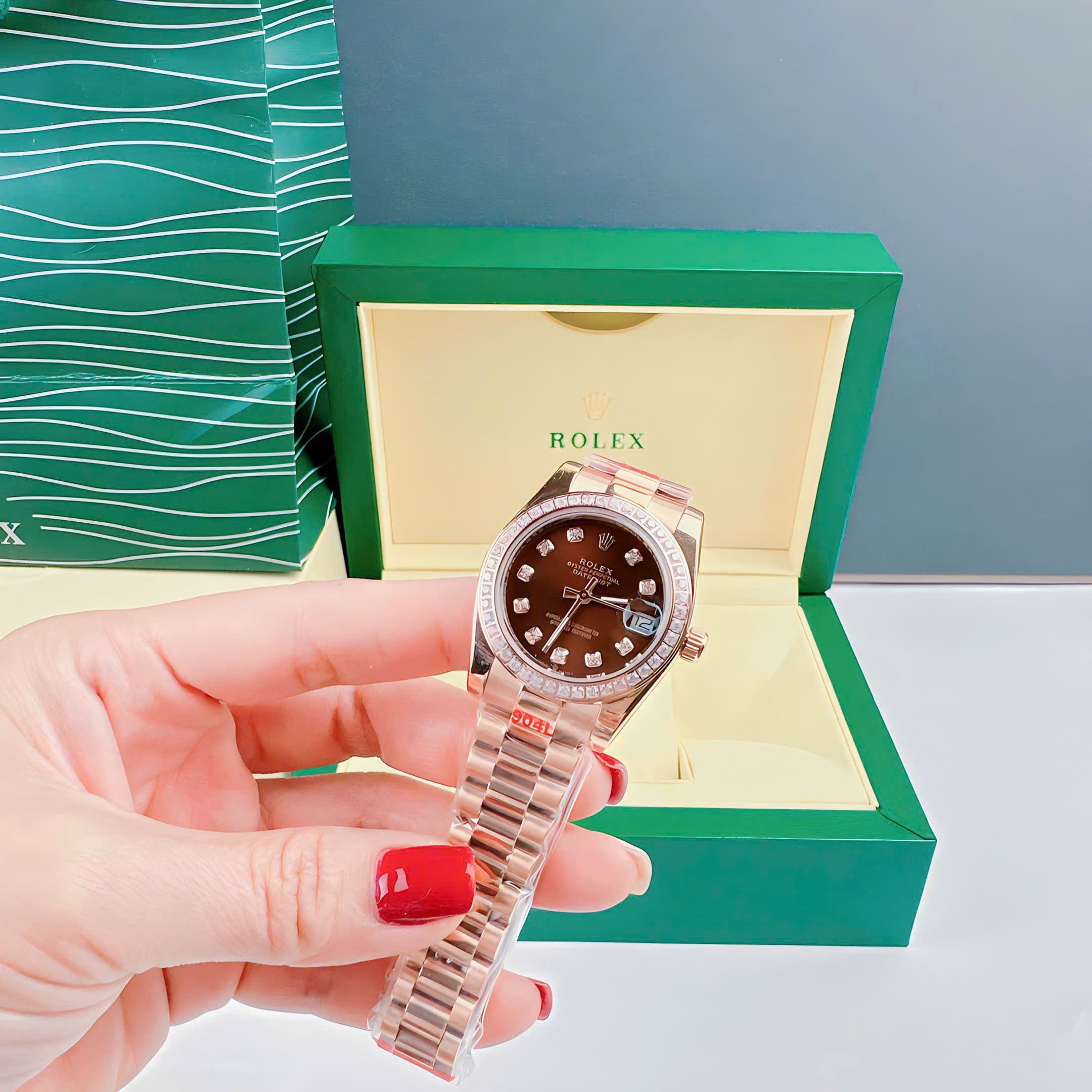 Đồng Hồ Rolex Đính Đá |Cặp Đôi |Mặt Nâu |Dây Kim Loại Rose Gold |Máy Pin (Máy Quartz) |Size 36x31mm |donghogiatot.vn
