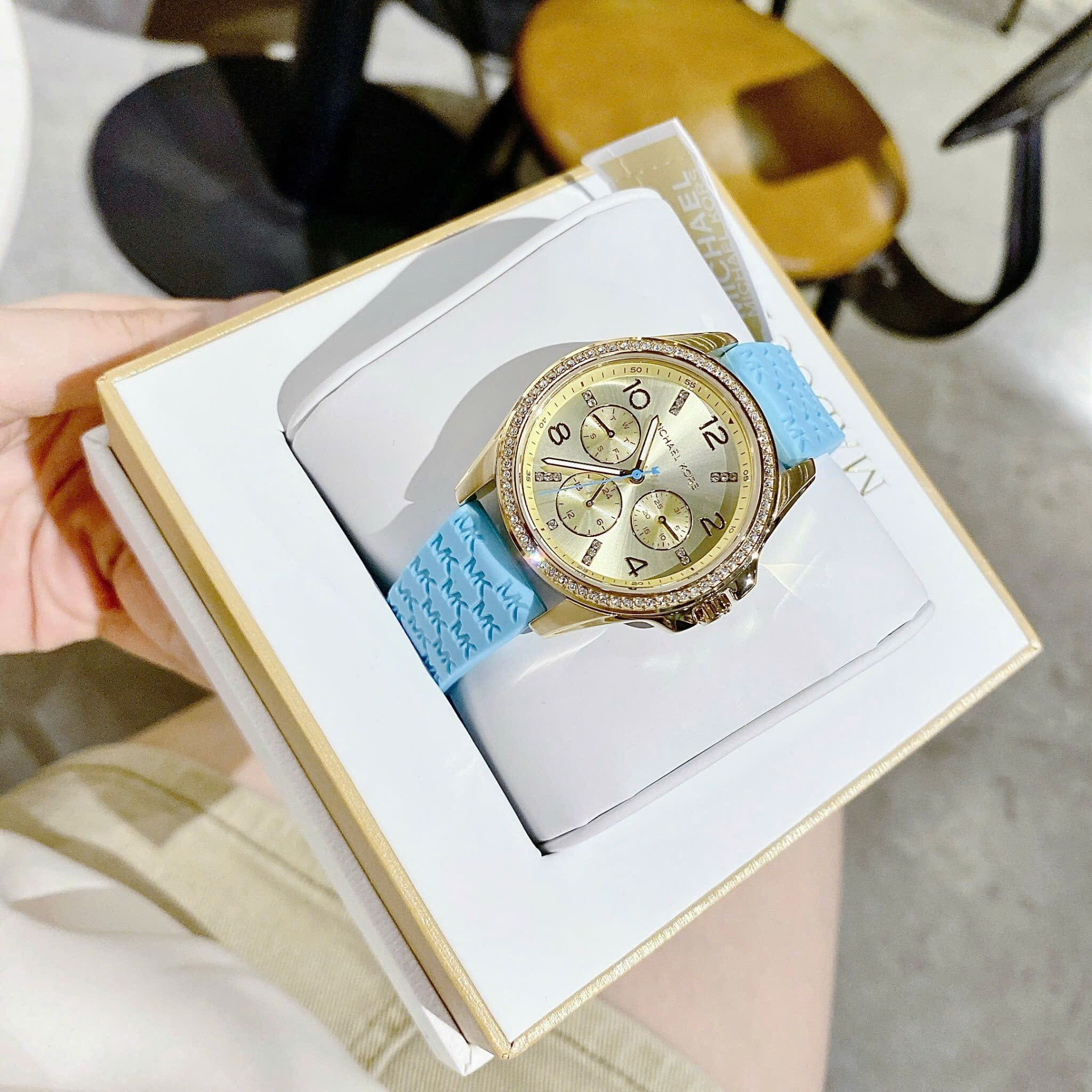 Đồng Hồ Michael Kors Mini Pilot |Nữ Giới |Vàng Gold |Dây Silicone Xanh Da Trời |Máy Pin (Quartz) |Size 36mm |donghogiatot.vn