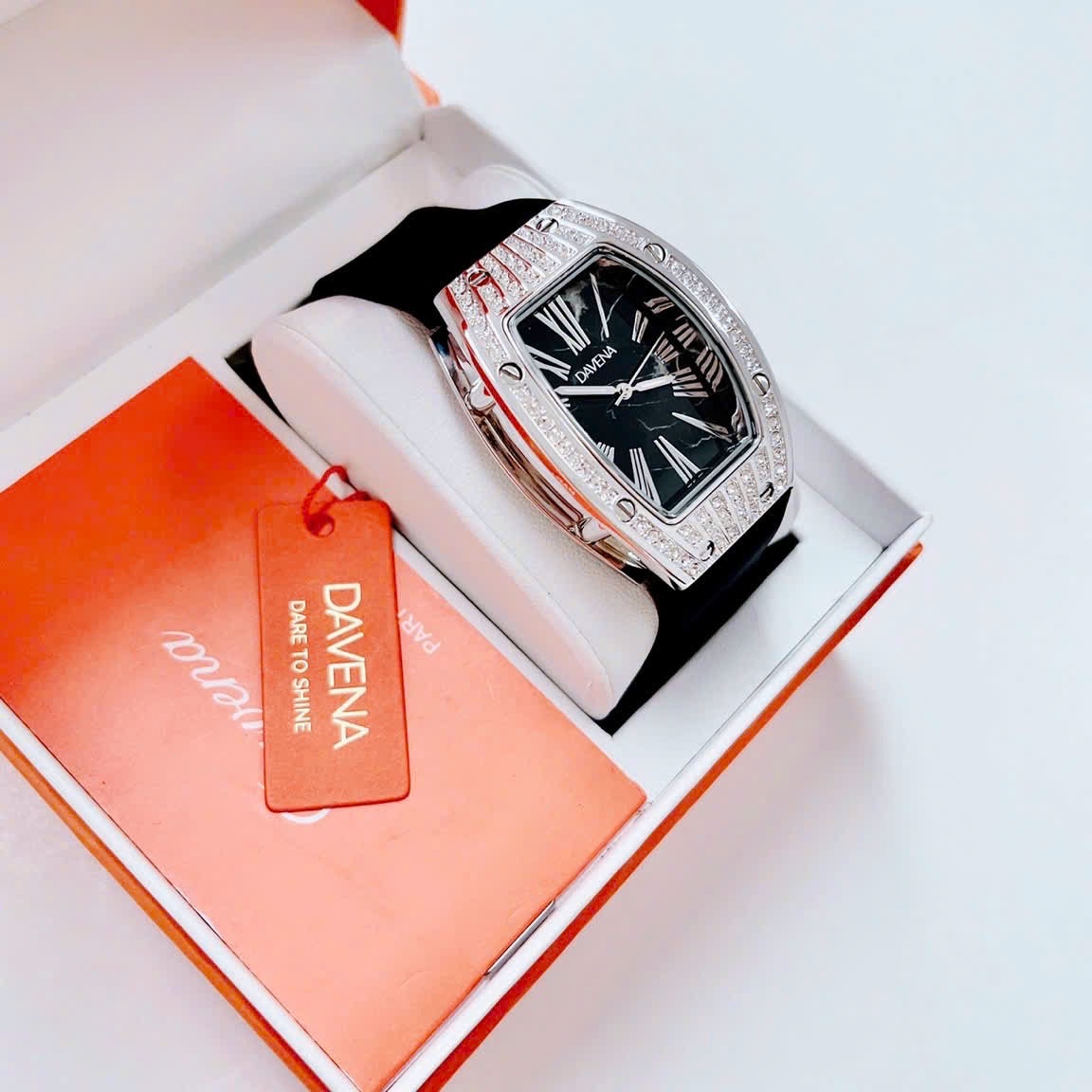 Đồng Hồ Davena Mặt Chữ Nhật |Nữ Giới |Silver |Dây Silicone Đen |Máy Pin (Quartz) |Size 30x38mm |donghogiatot.vn