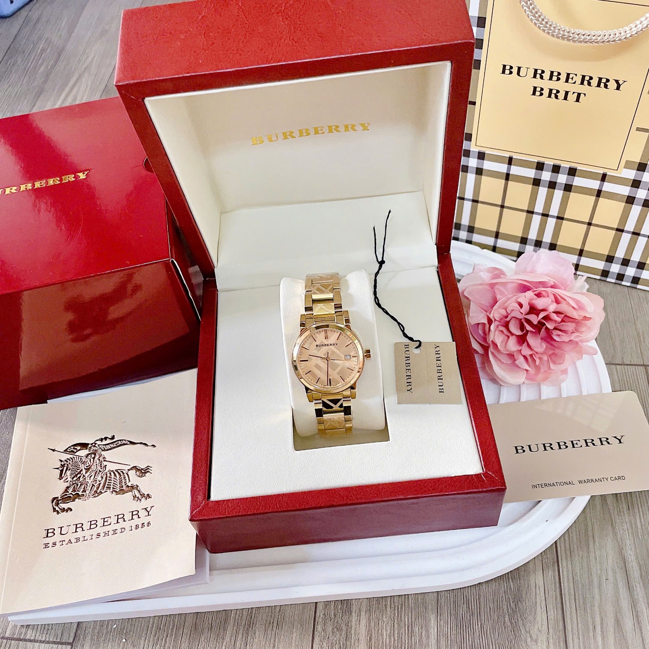 Đồng Hồ Burberry The City |Nữ Giới |Mặt Tròn |Dây Kim Loại Vàng Gold |Máy Pin (Quartz) |Size 34mm |donghogiatot.vn