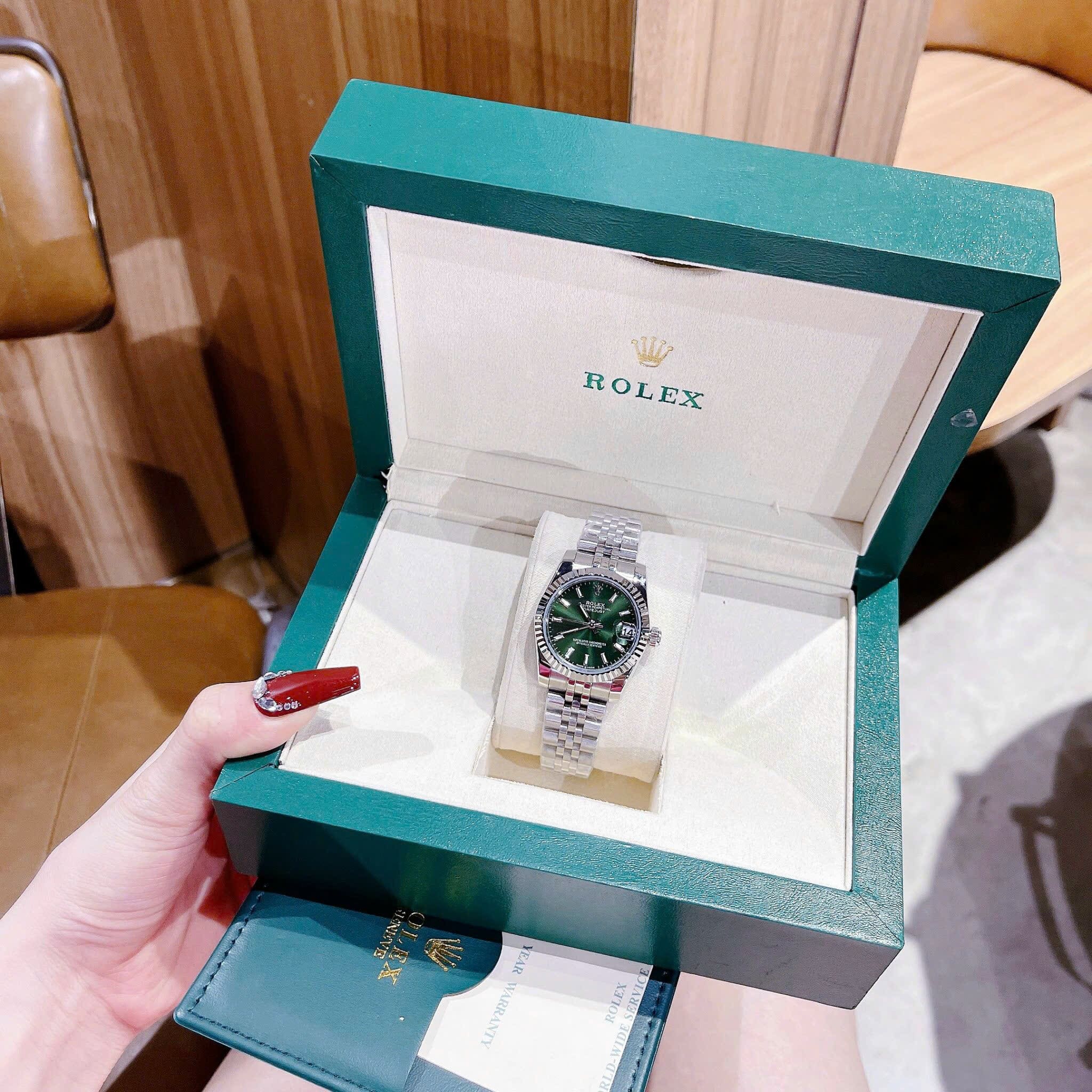 Đồng Hồ Rolex Niềng Khía |Nữ Giới |Mặt Xanh Lá |Dây Kim Loại Trắng Silver |Máy Pin (Máy Quartz) |Size 31mm |donghogiatot.vn