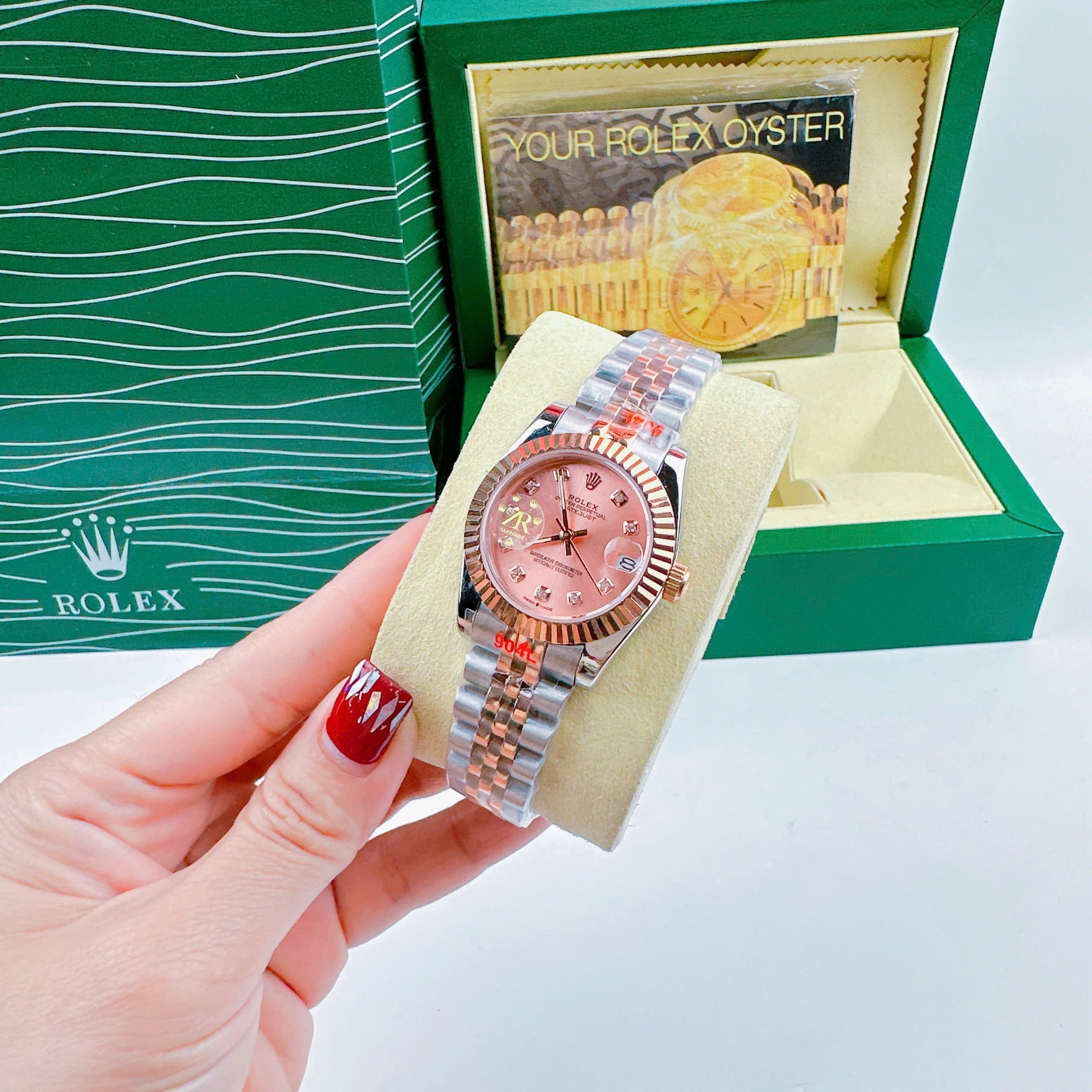 Đồng Hồ Rolex Niềng Khía |Nữ Giới |Mặt Hồng |Dây Kim Loại Demi Rose Gold |Máy Pin (Máy Quartz) |Size 31mm |donghogiatot.vn