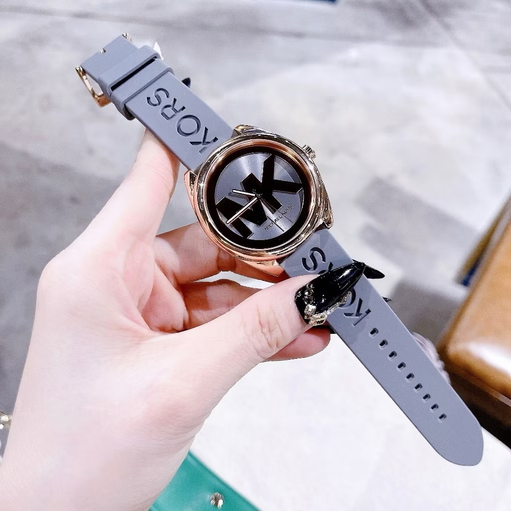 Đồng Hồ Michael Kors Janelle |Nữ Giới |Rose Gold |Dây Silicone Xám |Máy Pin (Quartz) |Size 40mm |donghogiatot.vn