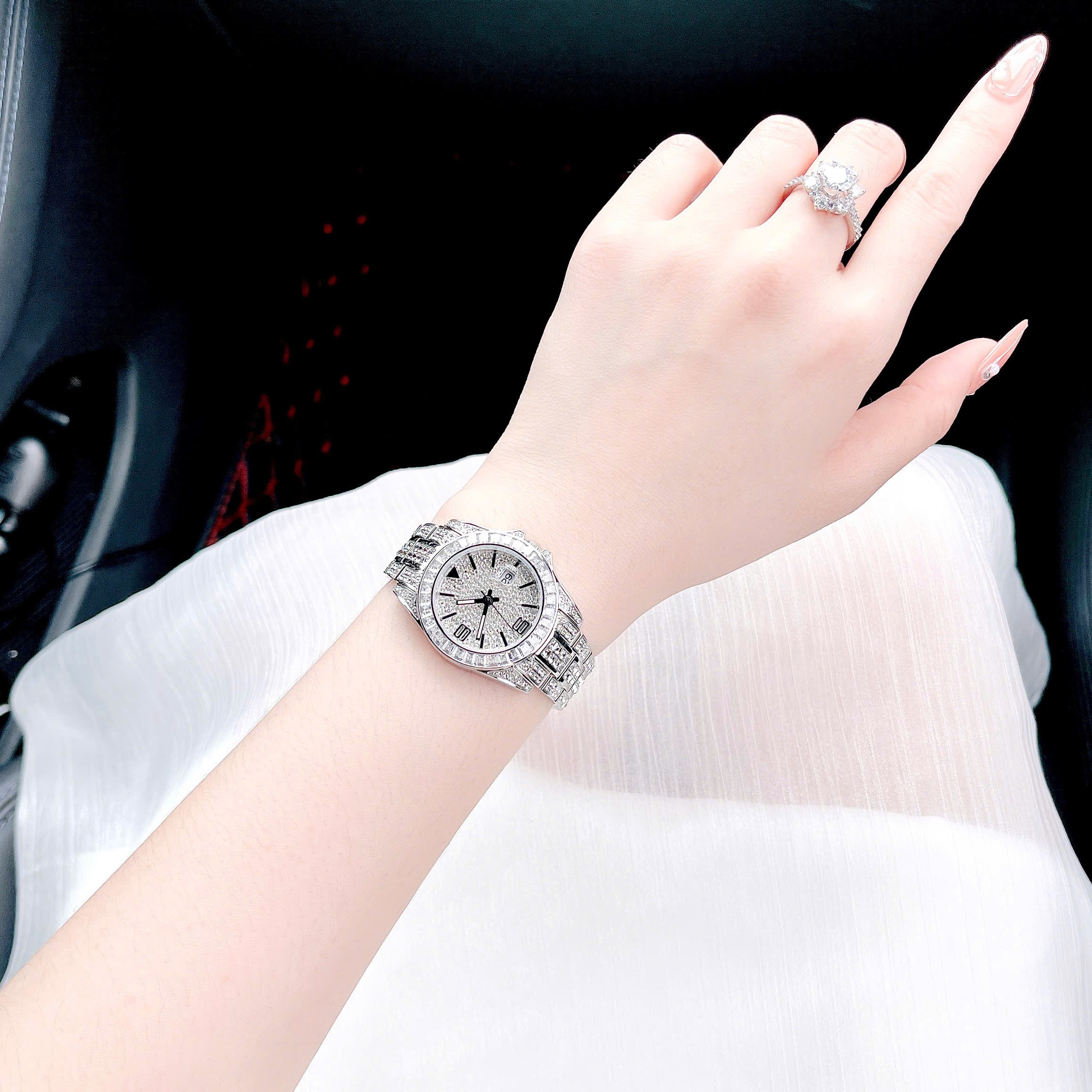 Đồng Hồ Davena Full Đá Swarovski |Nữ Giới |Dây Kim Loại Trắng Silver |Máy Pin (Quartz) |Size 33mm |donghogiatot.vn