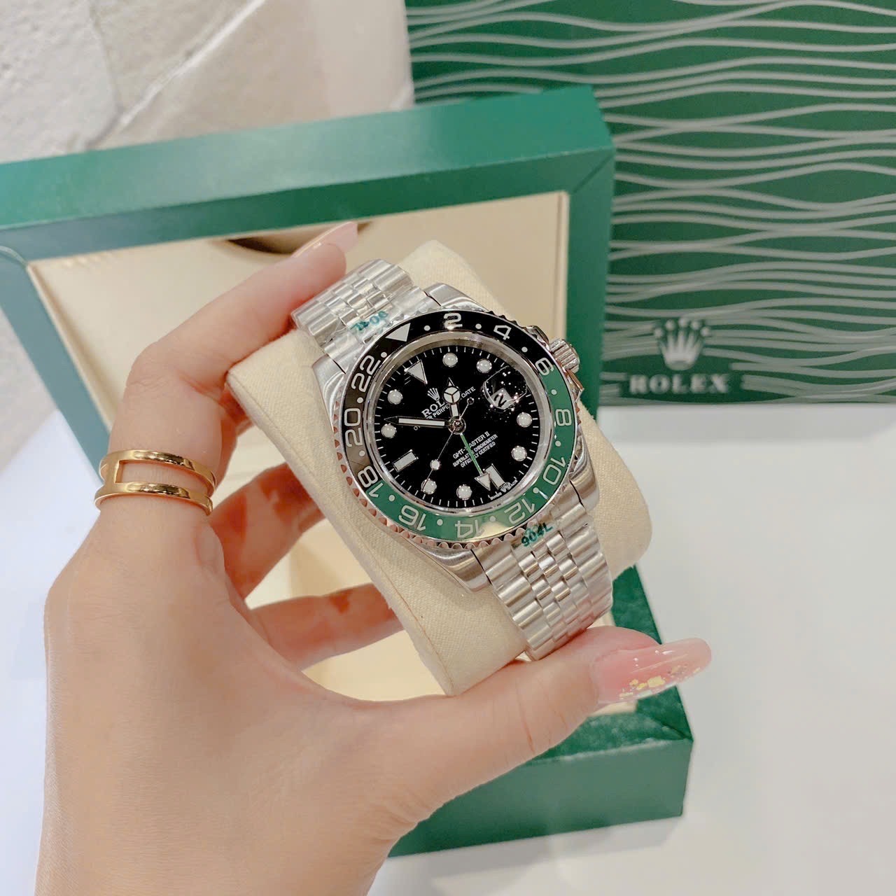 Đồng Hồ Rolex GMT Master II |Nam Giới |Niềng Xanh Lá |Dây Kim Loại Silver |Máy Cơ (Automatic) |Size 40mm |donghogiatot.vn