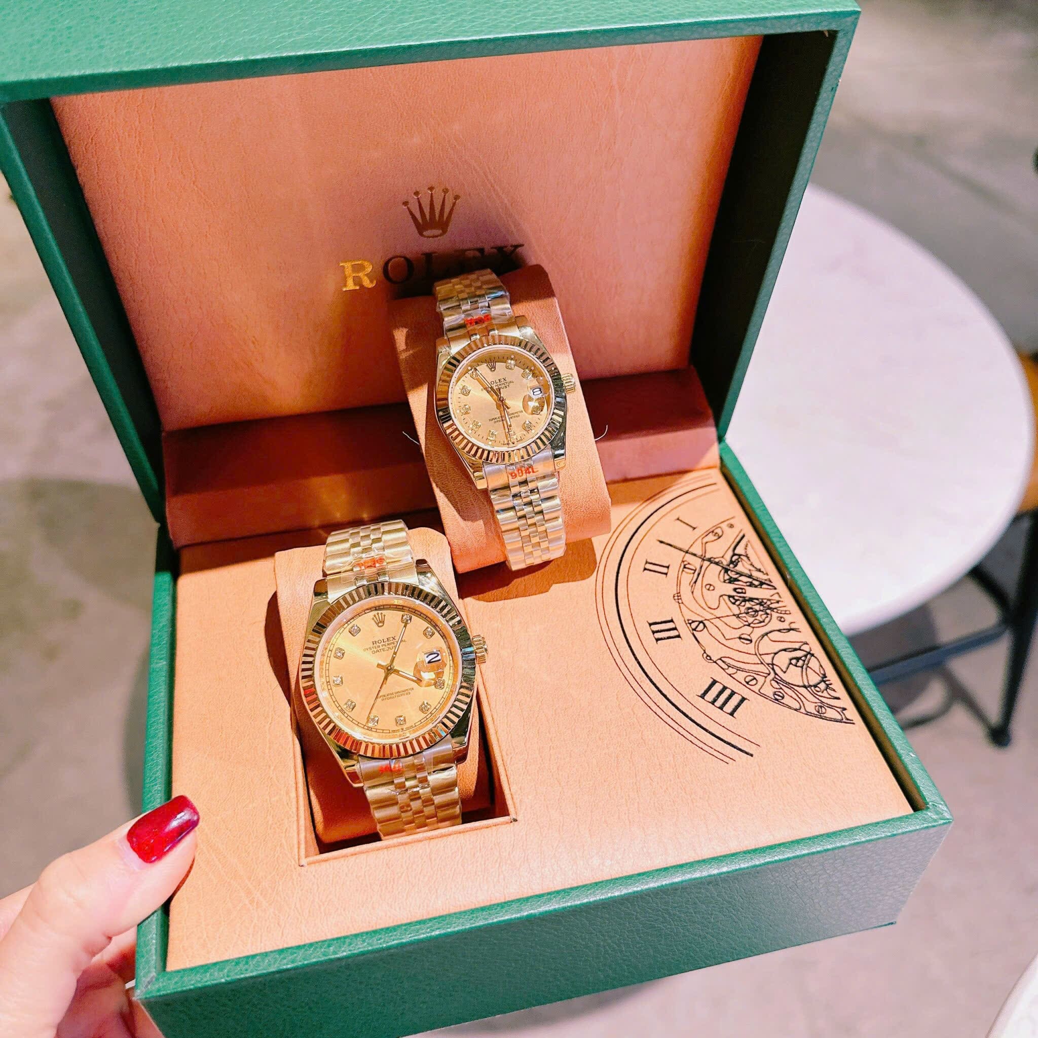 Đồng Hồ Rolex Mặt Niềng Khía |Cặp Đôi |Dây Kim Loại Vàng Gold |Máy Pin (Máy Quartz) |Size 41x31mm |donghogiatot.vn