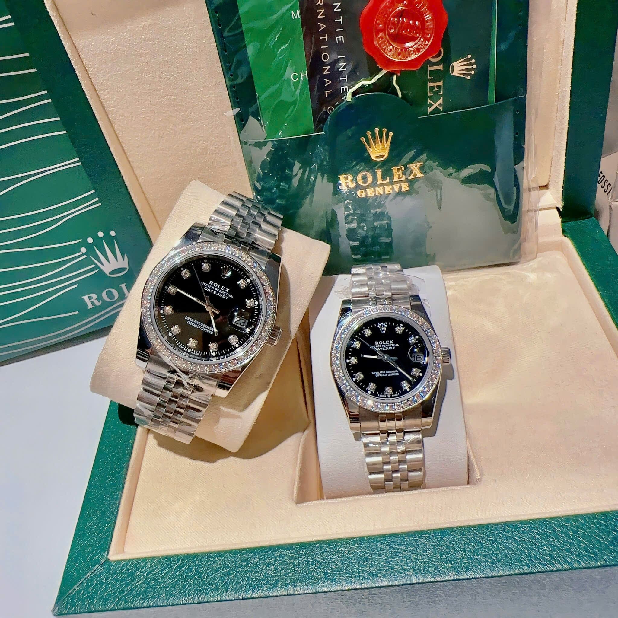 Đồng Hồ Rolex Đính Đá |Cặp Đôi |Mặt Đen |Dây Kim Loại Trắng Silver |Máy Pin (Máy Quartz) |Size 36x31mm |donghogiatot.vn