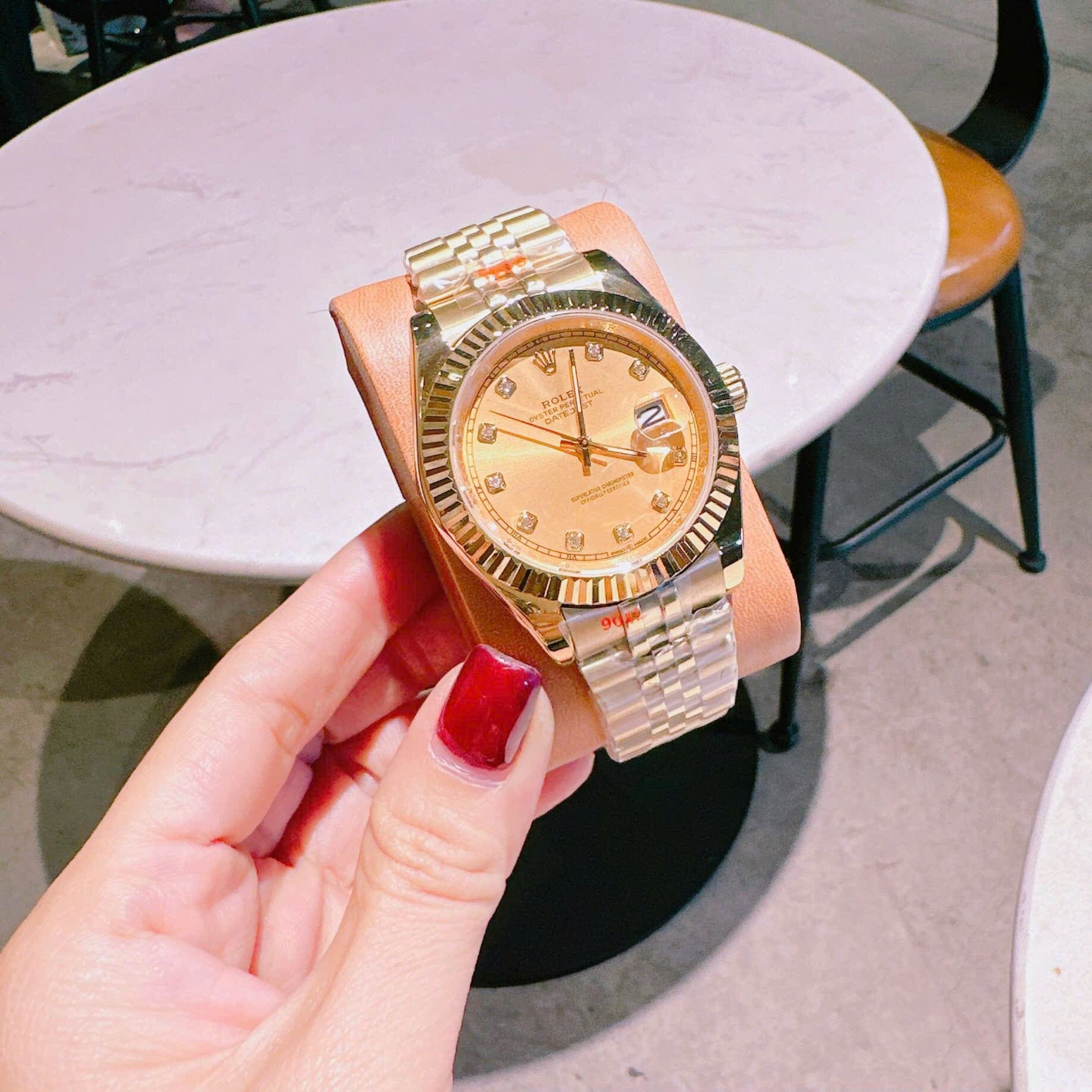 Đồng Hồ Rolex Mặt Niềng Khía |Cặp Đôi |Dây Kim Loại Vàng Gold |Máy Pin (Máy Quartz) |Size 41x31mm |donghogiatot.vn