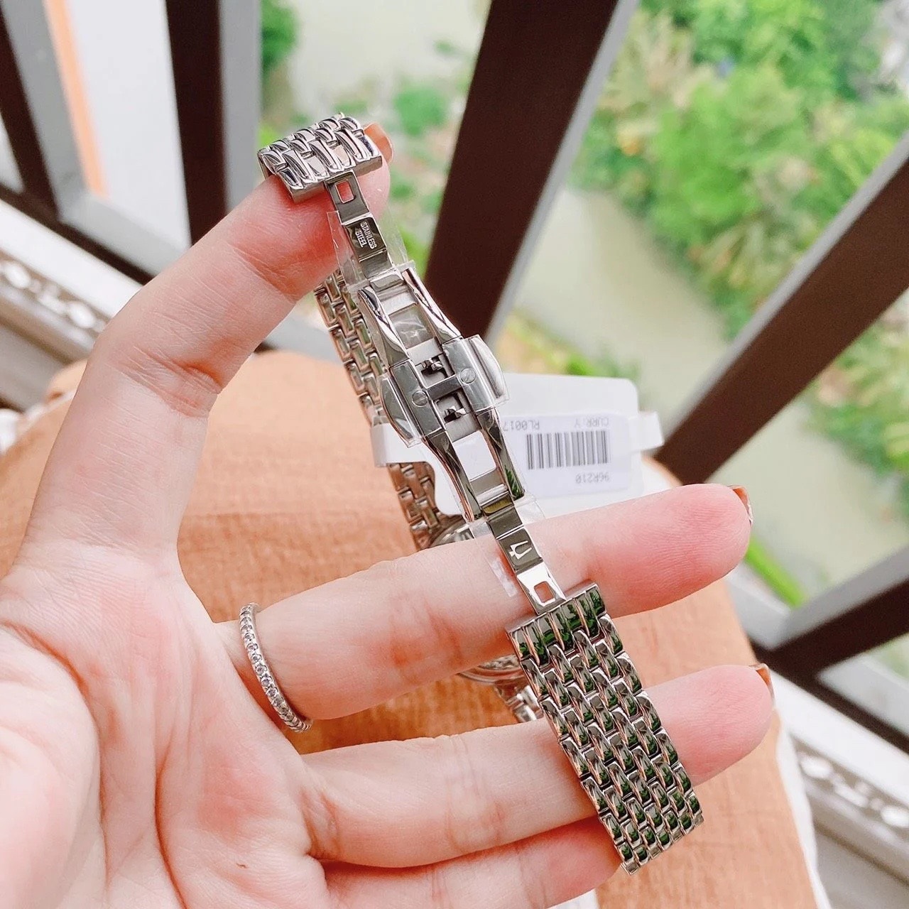 Đồng Hồ Bulova Moonphase |Nữ Giới |Mặt Xanh Dương |Dây Kim Loại Silver |Máy Pin (Quartz) |Size 32mm |donghogiatot.vn