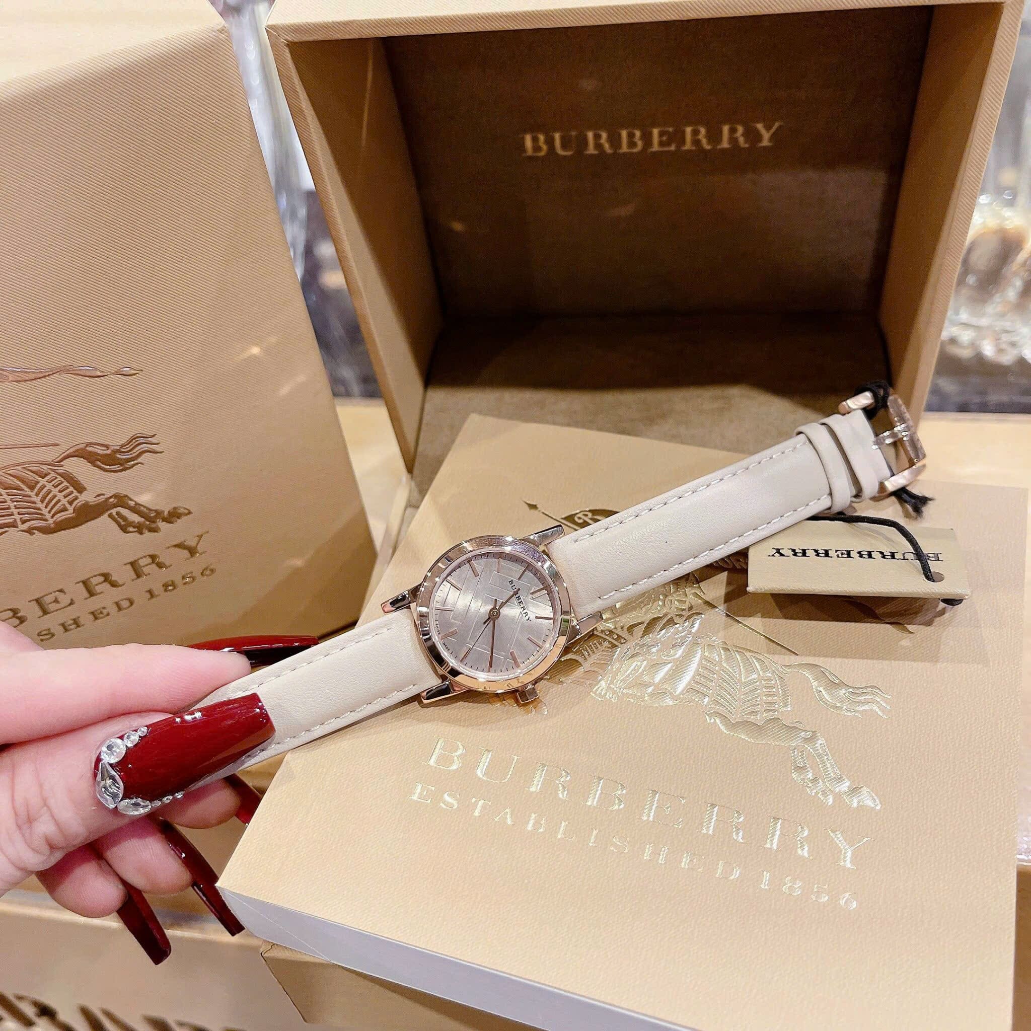 Đồng Hồ Burberry The City |Cặp Đôi |Mặt Rose Gold |Dây Da Nude |Size 34x28mm |donghogiatot.vn
