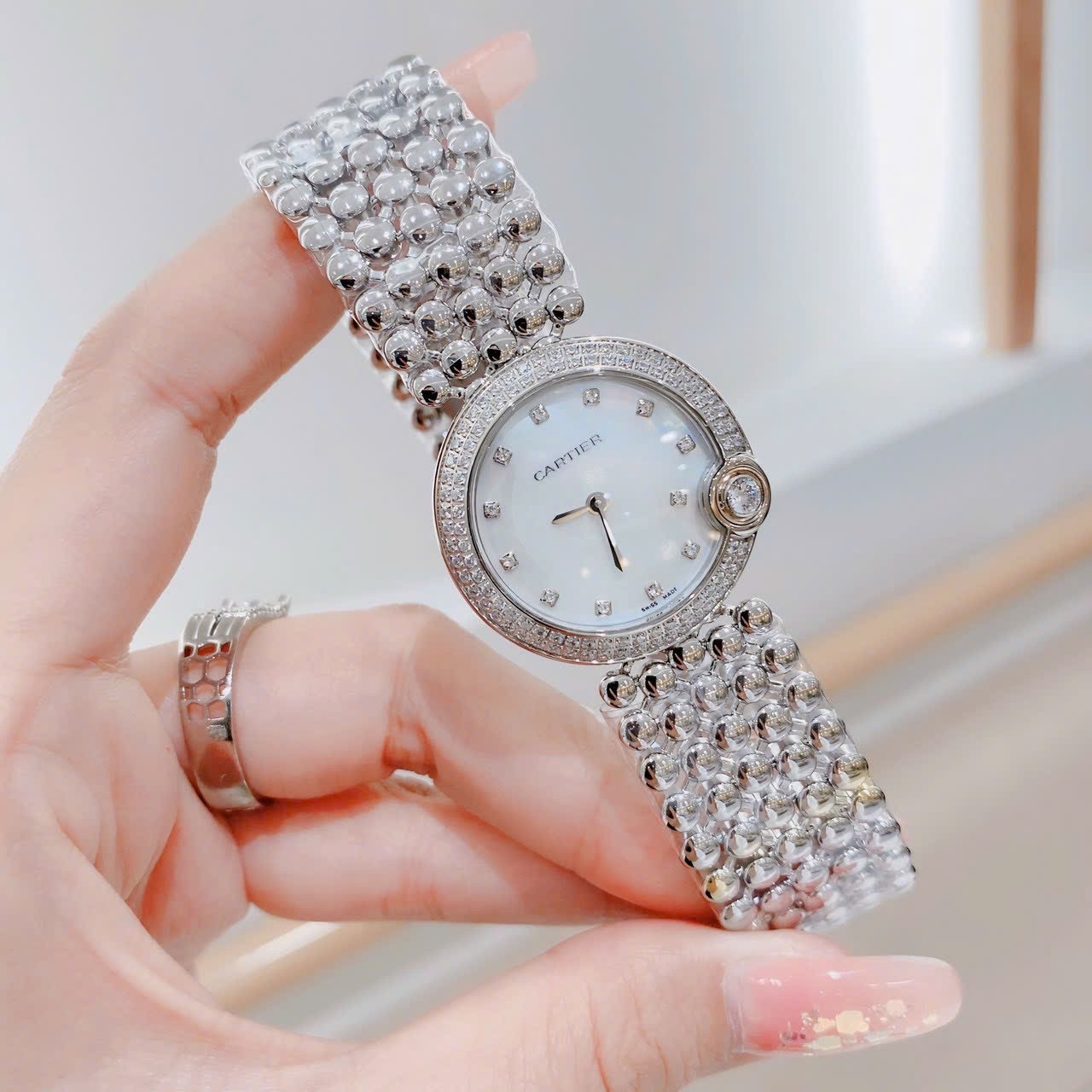 Đồng Hồ Cartier Ballon Blanc |Nữ Giới |Mặt Đính Đá |Dây Kim Loại Silver |Máy Pin (Quartz) |Size 30mm |donghogiatot.vn