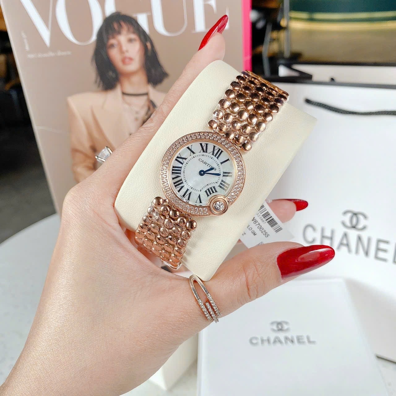 Đồng Hồ Cartier Ballon Blanc |Nữ Giới |Mặt Trắng |Dây Kim Loại Rose Gold |Máy Pin (Quartz) |Size 30mm |donghogiatot.vn