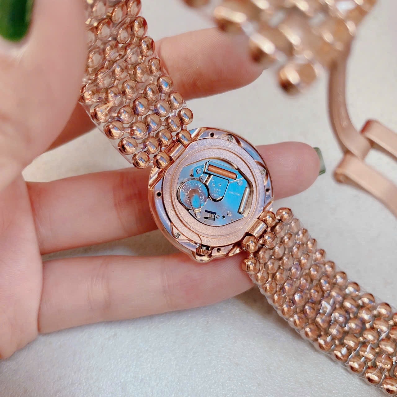 Đồng Hồ Cartier Ballon Blanc |Nữ Giới |Mặt Trắng |Dây Kim Loại Rose Gold |Máy Pin (Quartz) |Size 30mm |donghogiatot.vn