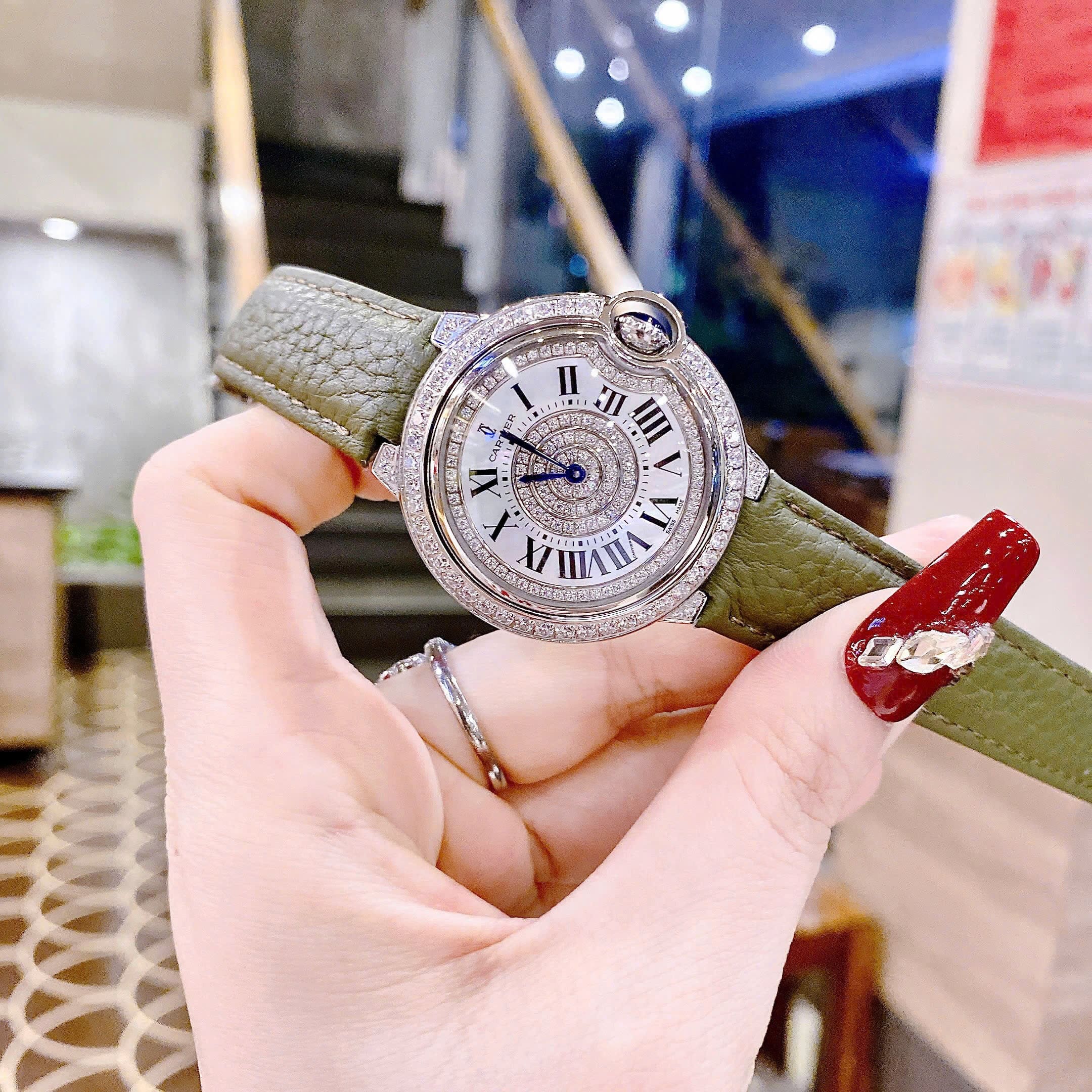 Đồng Hồ Cartier Ballon Bleu |Nữ Giới |Mặt Full Đá |Dây Da Xanh Rêu |Máy Pin (Quartz) |Size 35mm |donghogiatot.vn