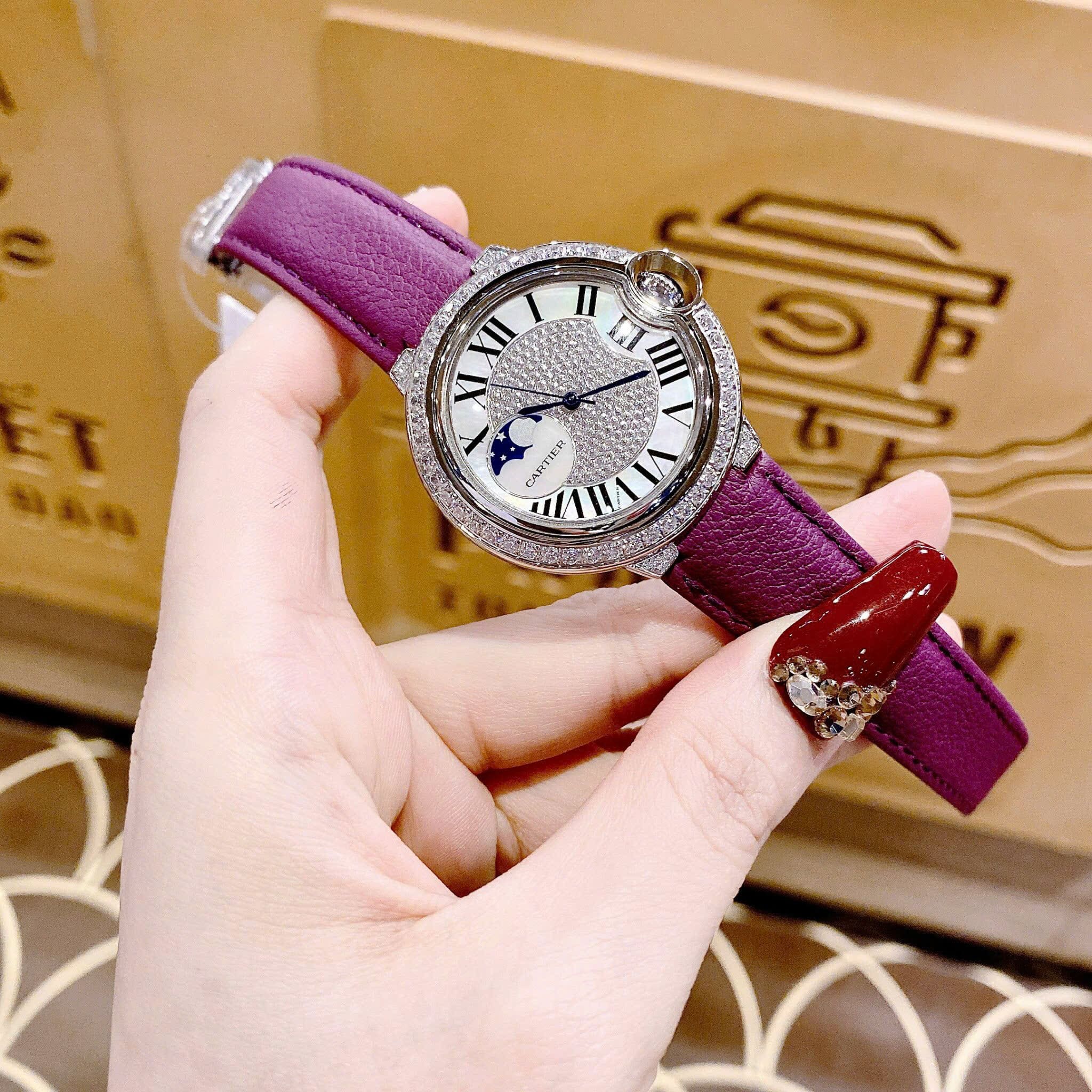 Đồng Hồ Cartier Ballon Bleu |Nữ Giới |Đính Đá |Dây Da Tím |Máy Pin (Quartz) |Size 35mm |donghogiatot.vn