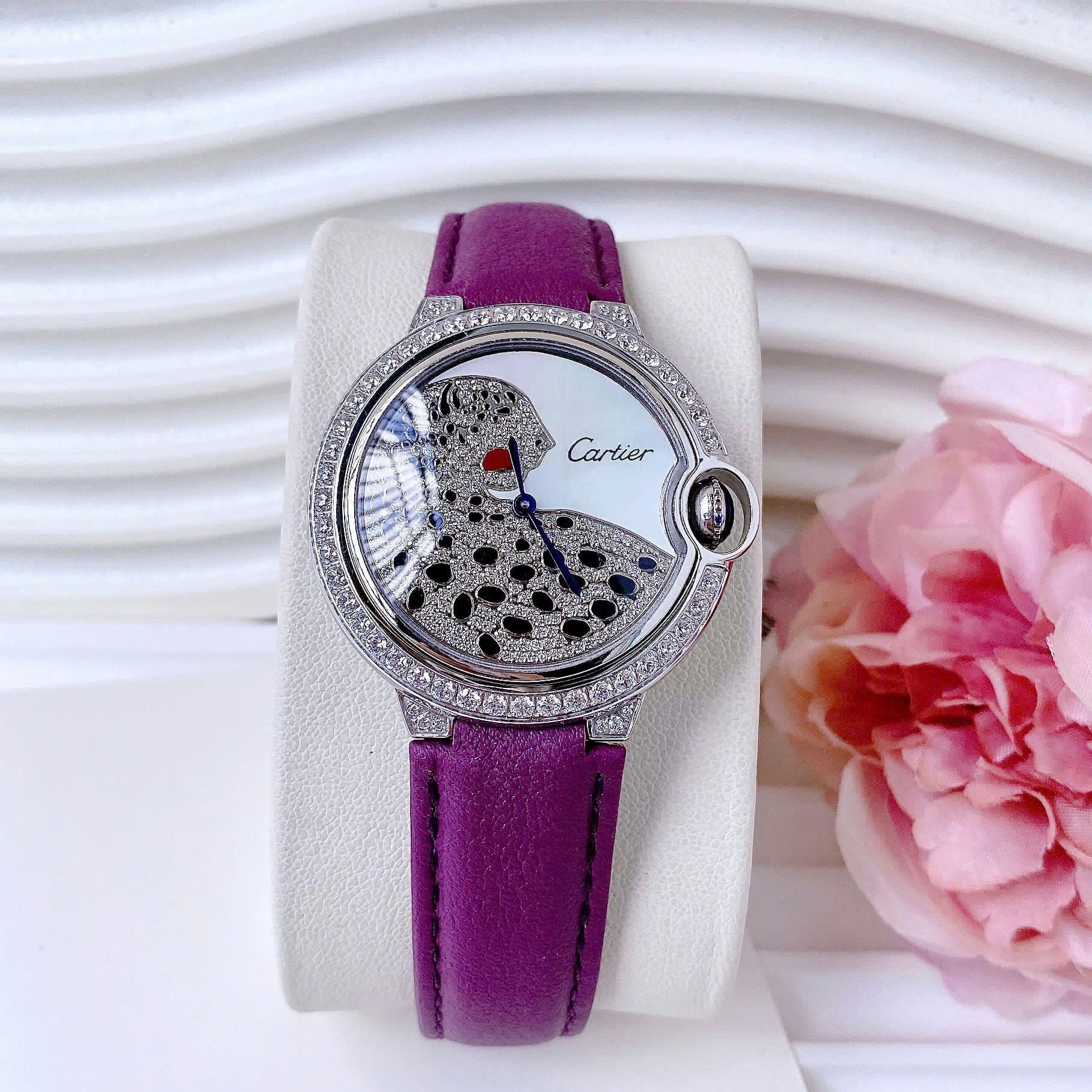 Đồng Hồ Cartier Ballon Bleu Panther |Nữ Giới |Đính Đá |Dây Da Tím |Máy Pin (Quartz) |Size 36mm |dontghogiatot.vn