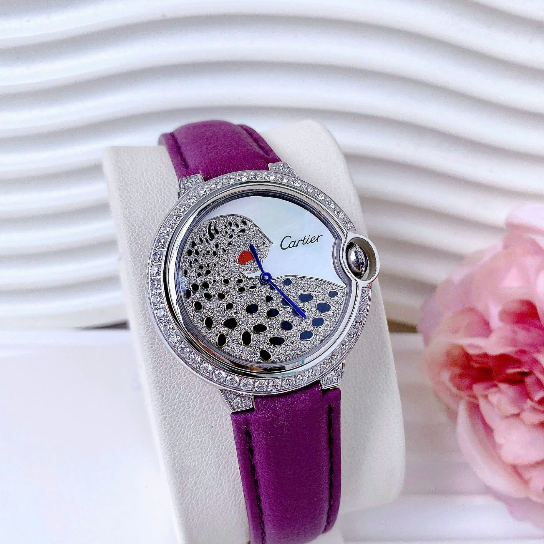 Đồng Hồ Cartier Ballon Bleu Panther |Nữ Giới |Đính Đá |Dây Da Tím |Máy Pin (Quartz) |Size 36mm |dontghogiatot.vn