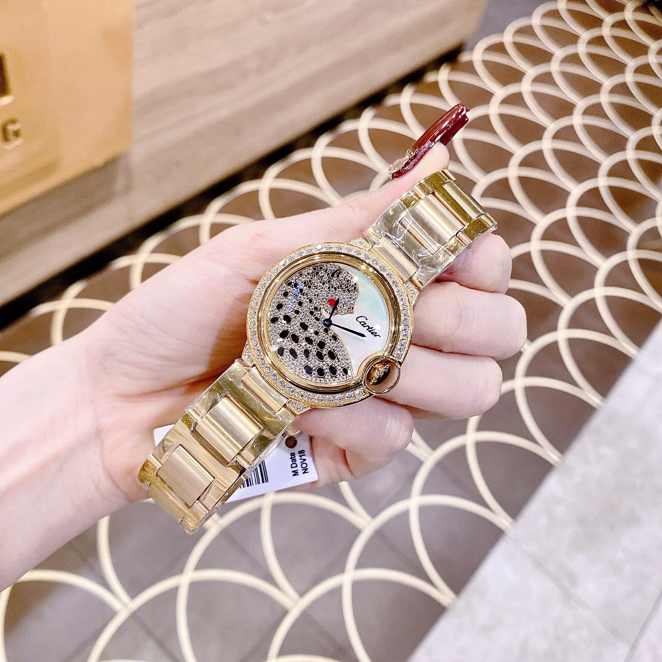 Đồng Hồ Cartier Panther |Nữ Giới |Đính Đá |Dây Kim Loại Vàng Gold |Máy Pin (Quartz) |Size 36mm |donghogiatot.vn