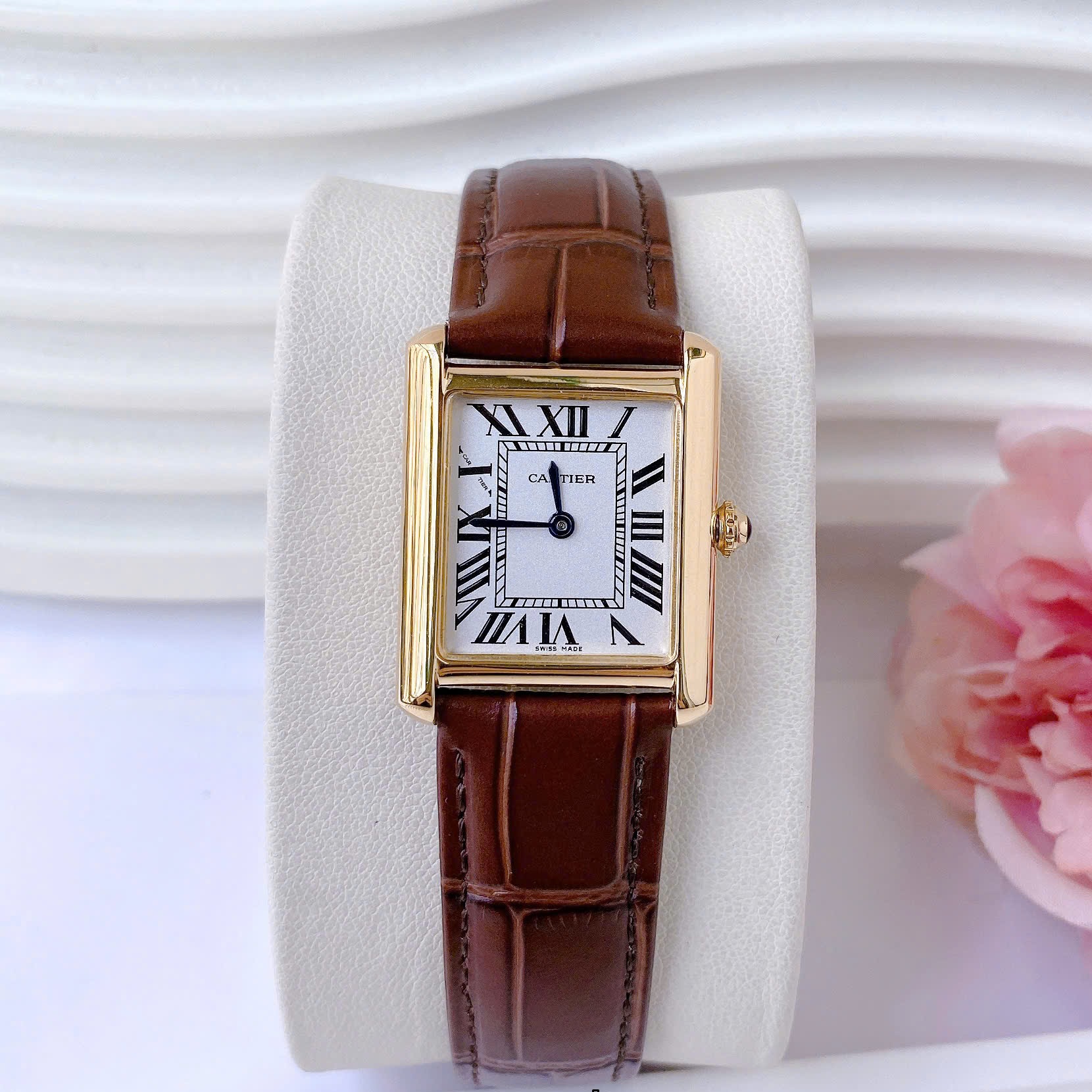 Đồng Hồ Cartier Tank Solo |Nữ Giới |Mặt Chữ Nhật |Rose Gold |Dây Da Nâu |Máy Pin (Quartz) |Size 31x24mm |donghogiatot.vn