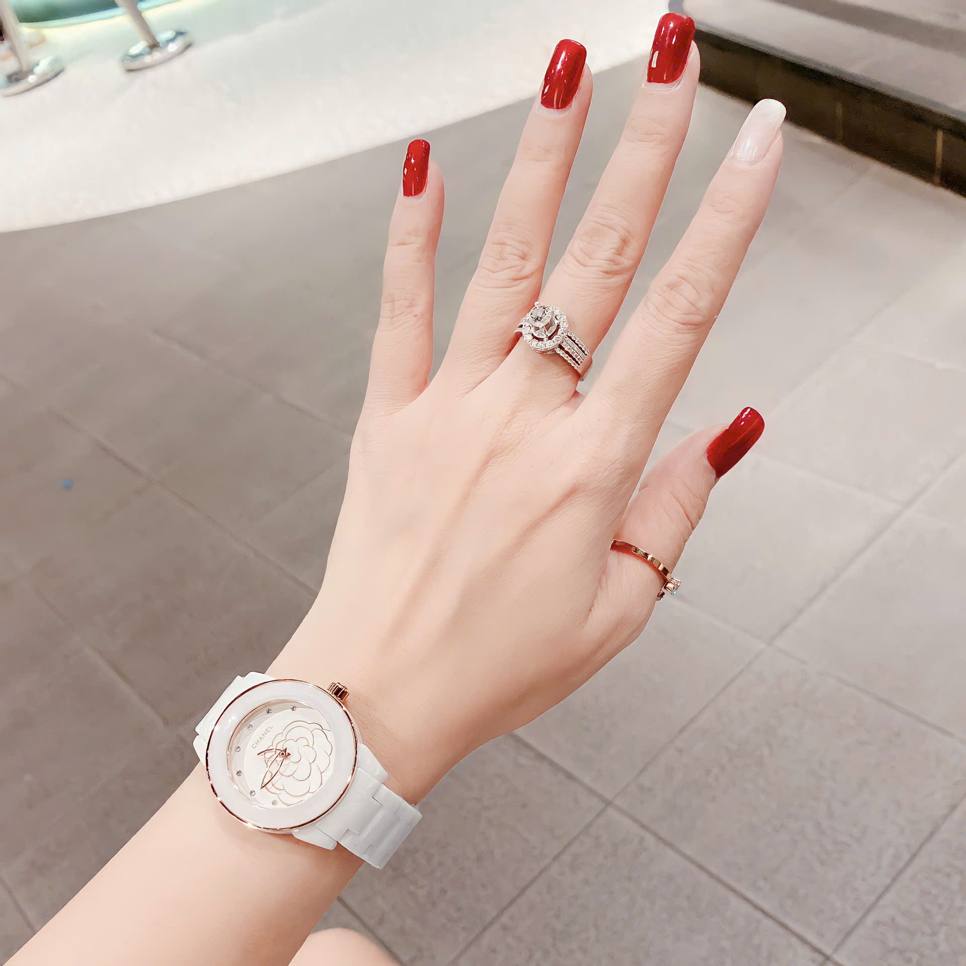 Đồng Hồ Chanel Hoa 3D |Nữ Giới |Rose Gold |Dây Đá Ceramica Trắng |Máy Pin (Quartz) |Size 34mm |donghogiatot.vn