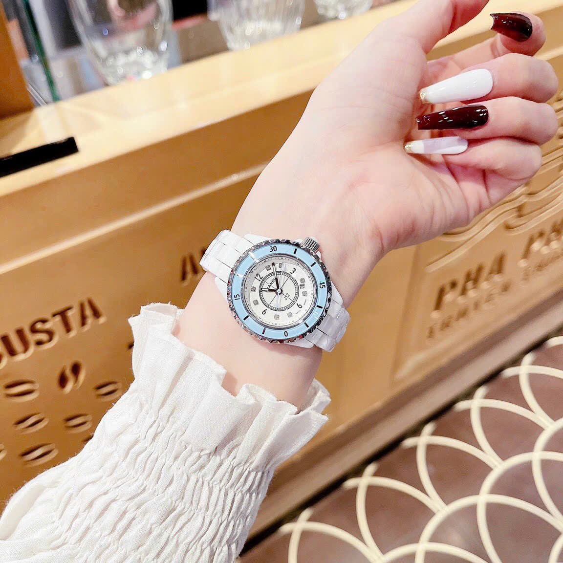 Đồng Hồ Chanel Hoa J12 |Nữ Giới |Niềng Xanh |Dây Đá Ceramica Trắng |Máy Pin (Quartz) |Size 34mm |donghogiatot.vn