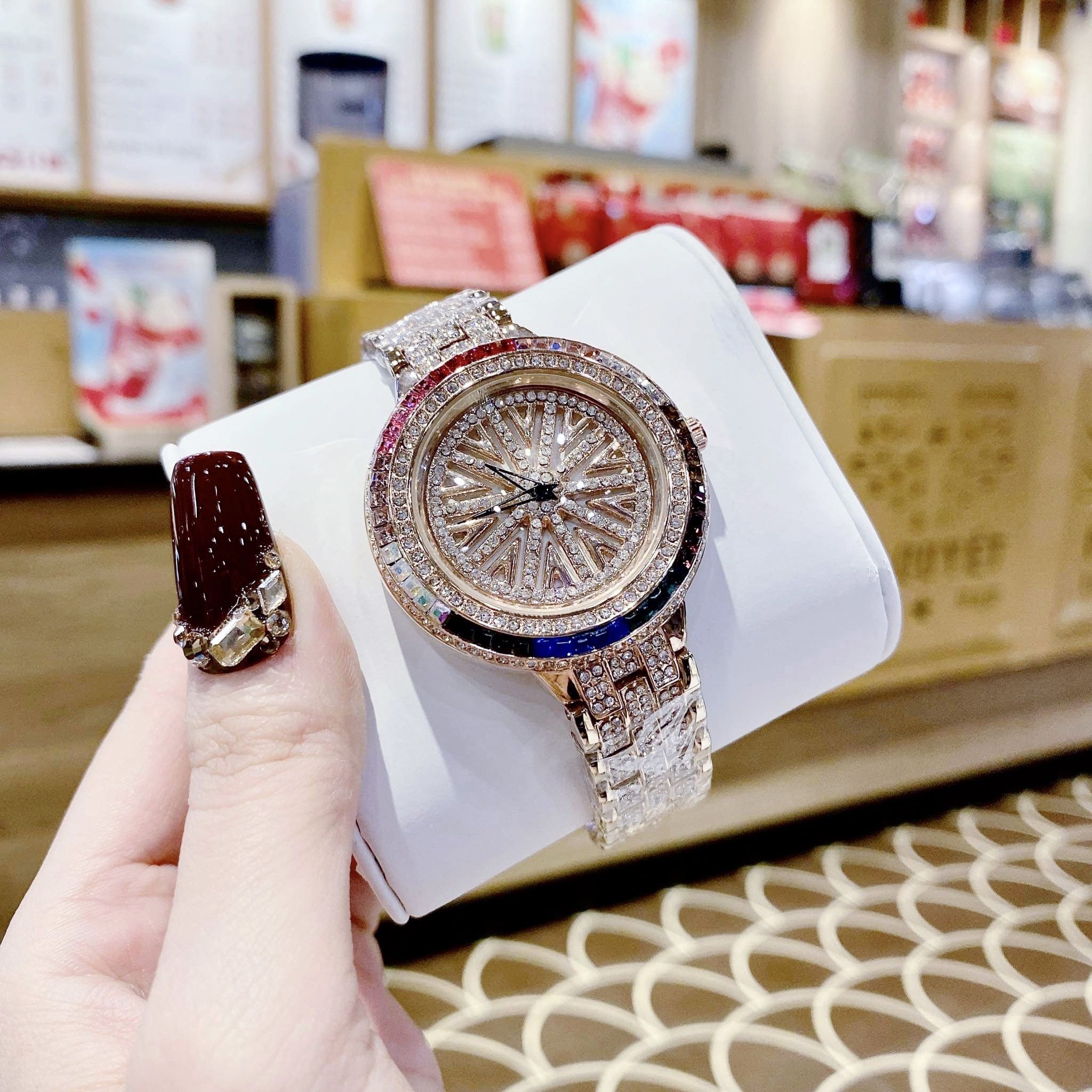 Đồng Hồ Chopard Geneve 845 |Nữ Giới |Đính Đá Màu |Dây Kim Loại Rose Gold |Máy Pin (Quartz) |Size 38mm |donghogiatot.vn