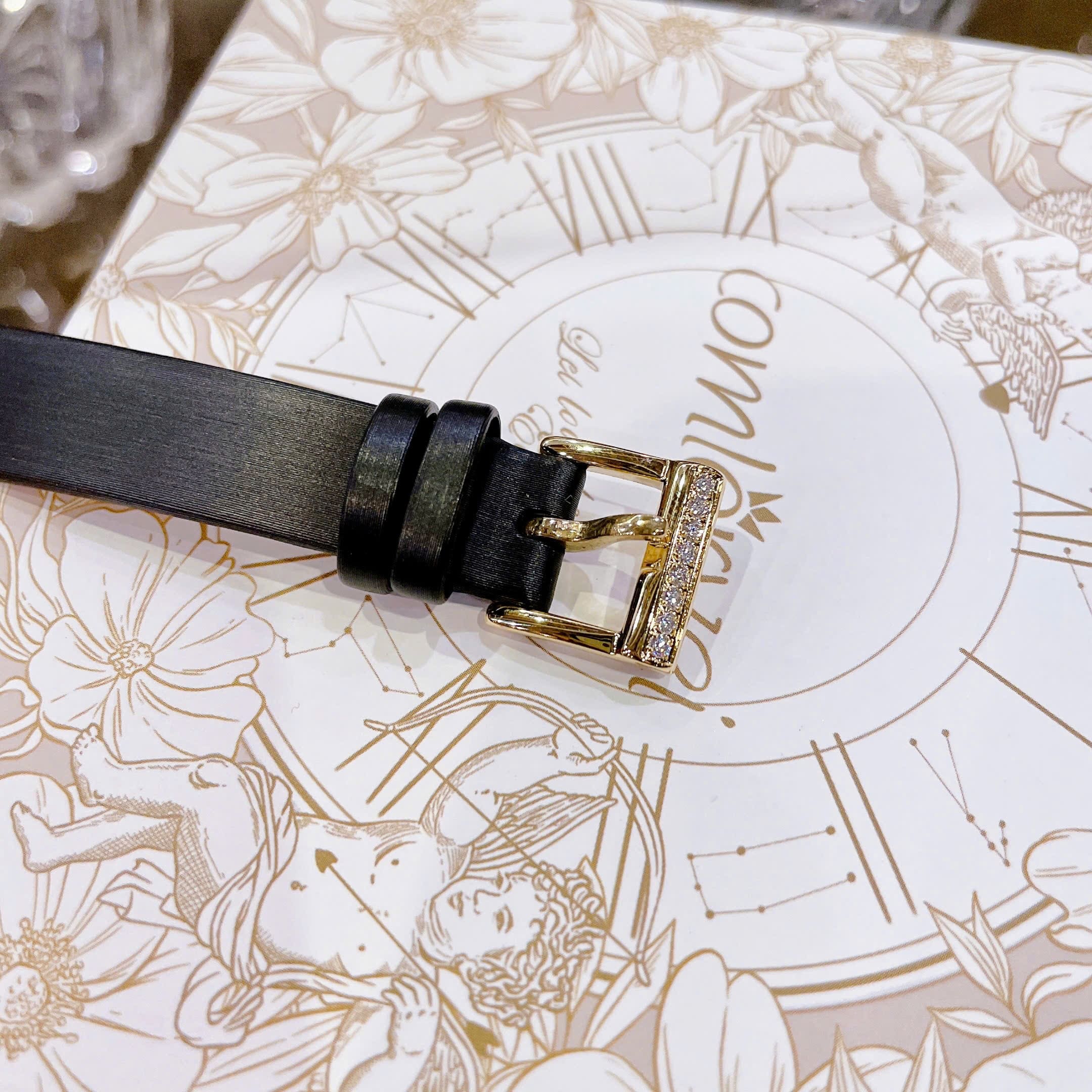 Đồng Hồ Chopard Heure |Nữ Giới |Đính Đá Vàng Gold |Dây Da Lụa Đen |Máy Pin (Quartz) |Size 32mm |donghogiatot.vn