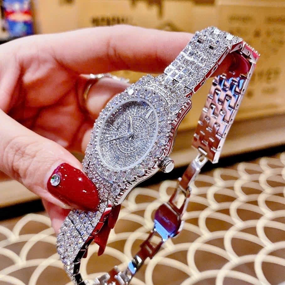 Đồng Hồ Chopard L'Heure Du Diamant |Nữ Giới |Mặt Tròn |Full Đá |Dây Kim Loại |Máy Pin (Quartz) |Size 32mm |donghogiatot.vn