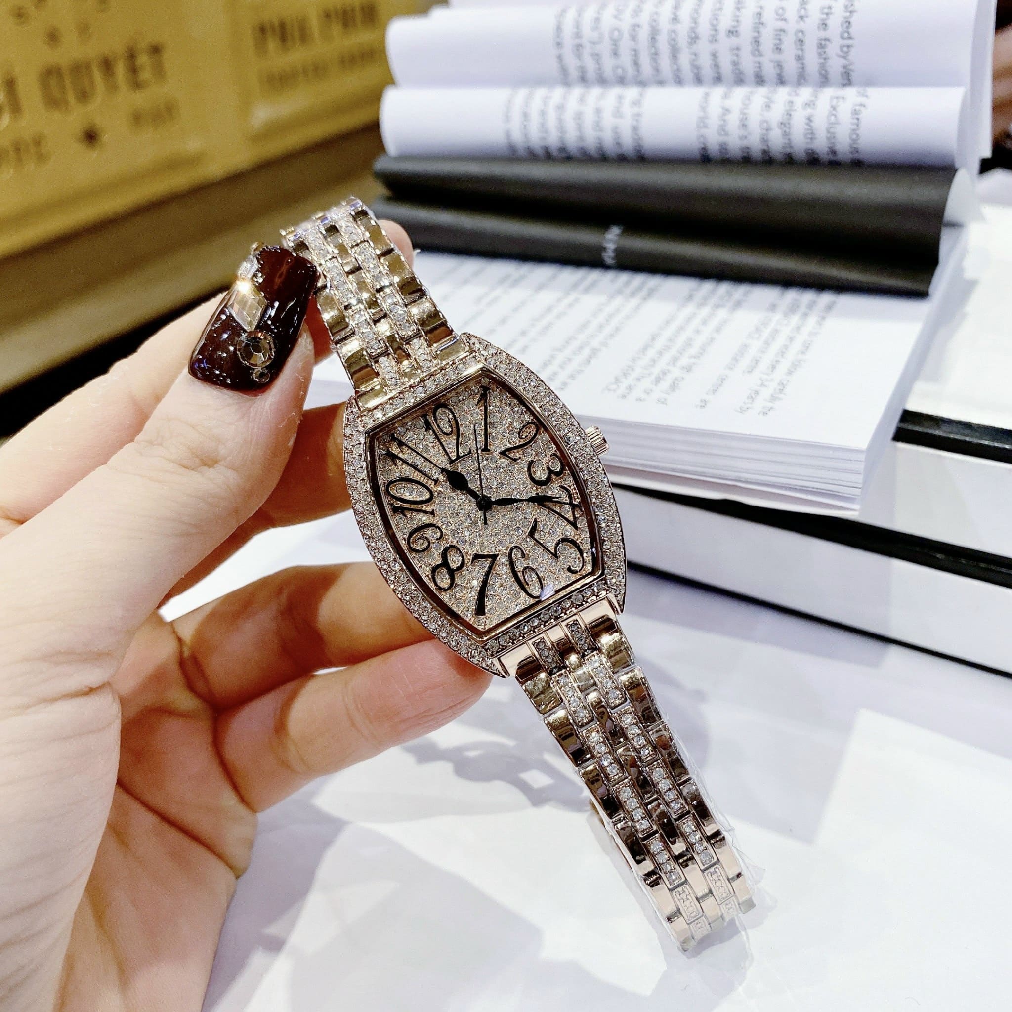 Đồng Hồ Chopard Tựa Franck Muller |Nữ Giới |Dây Kim Loại Rose Gold |Máy Pin (Quartz) |Size 34mm |dongogiatot.vn