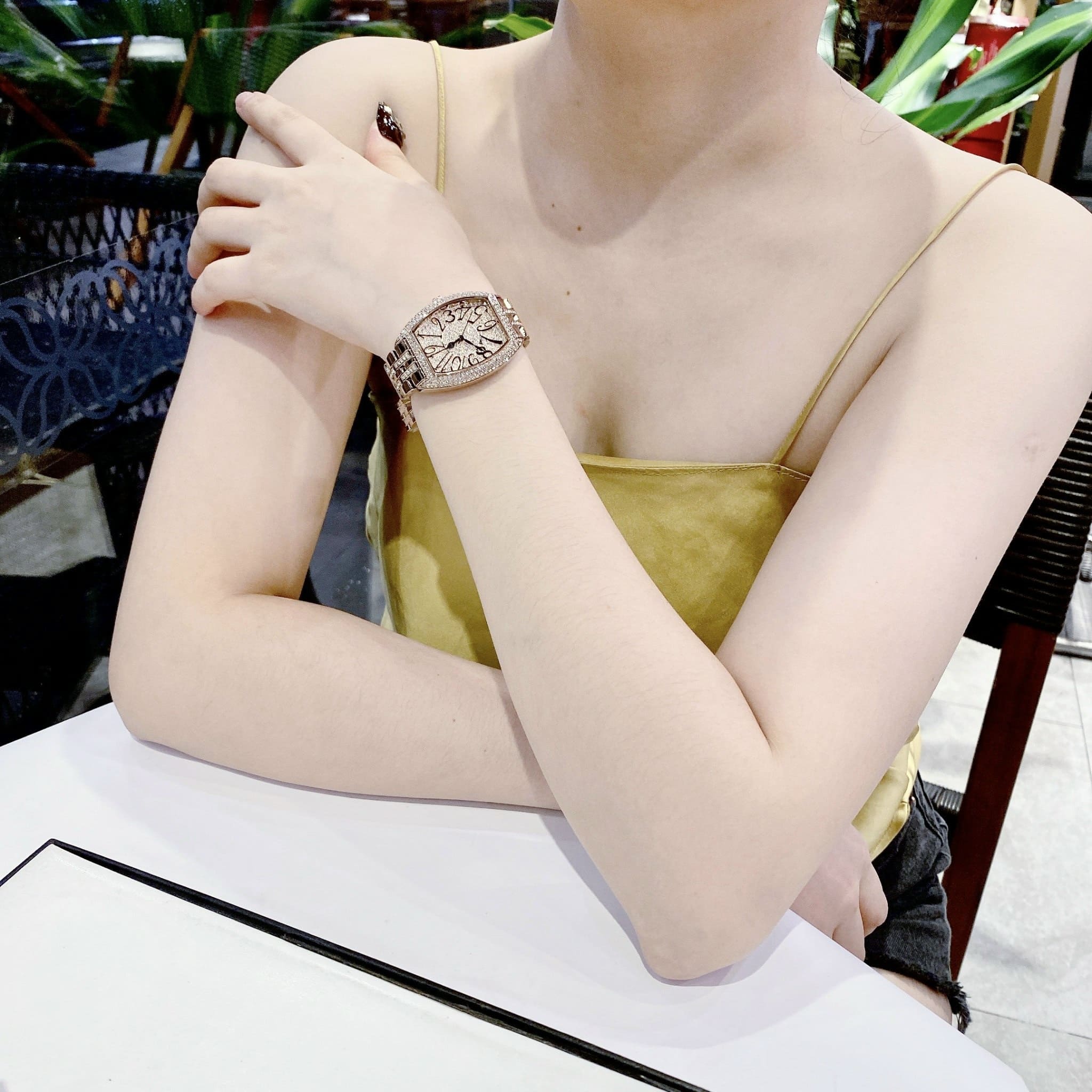 Đồng Hồ Chopard Tựa Franck Muller |Nữ Giới |Dây Kim Loại Rose Gold |Máy Pin (Quartz) |Size 34mm |dongogiatot.vn