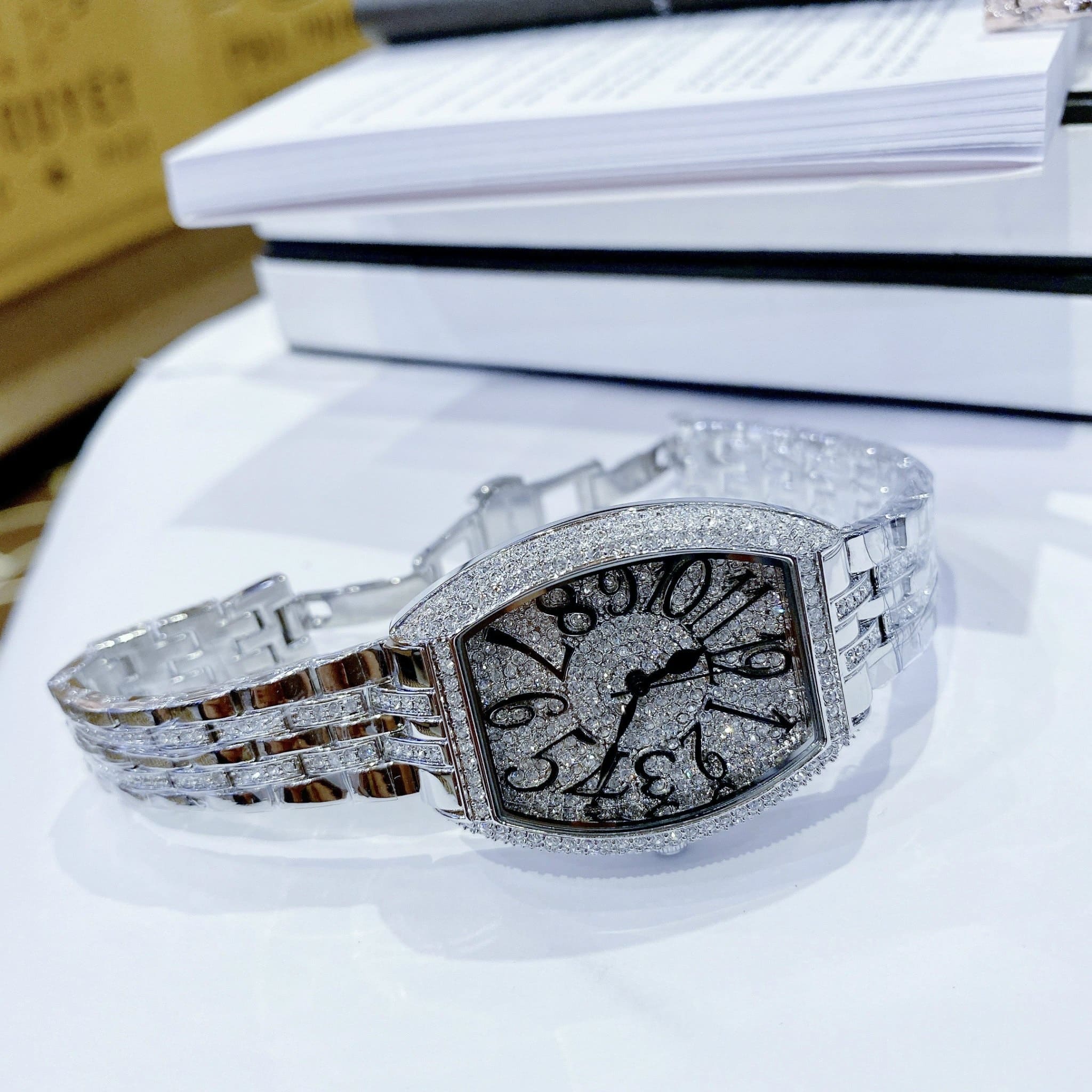 Đồng Hồ Chopard Tựa Franck Muller |Nữ Giới |Đính Đá |Dây Kim Loại Silver |Máy Pin (Quartz) |Size 34mm |donghogiatot.vn