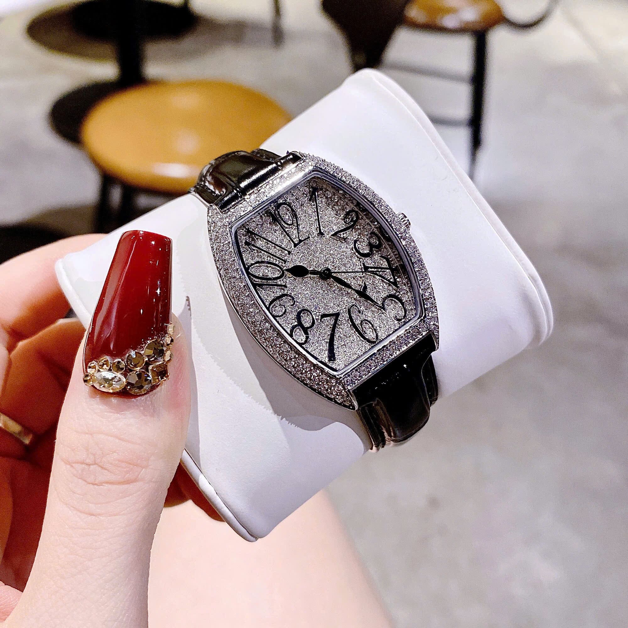 Đồng Hồ Chopard Tựa Franck Muller |Nữ Giới |Full Đá Swarovski |Dây Da Đen |Máy Pin (Quartz) |Size 34mm |donghogiatot.vn