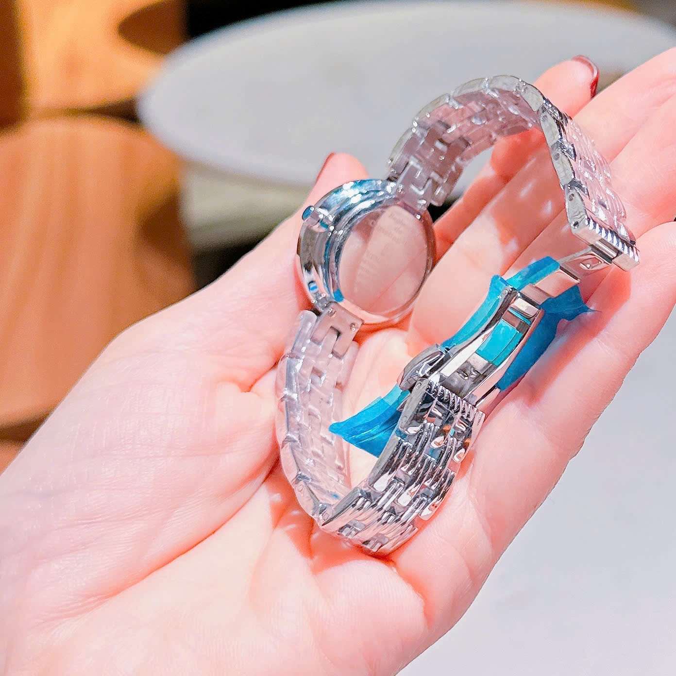 Đồng Hồ Christian Dior Khảm Trai |Nữ Giới |Mặt Trắng |Dây Kim Loại Silver |Máy Pin (Quartz) |Size 28mm |donghogiatot.vn