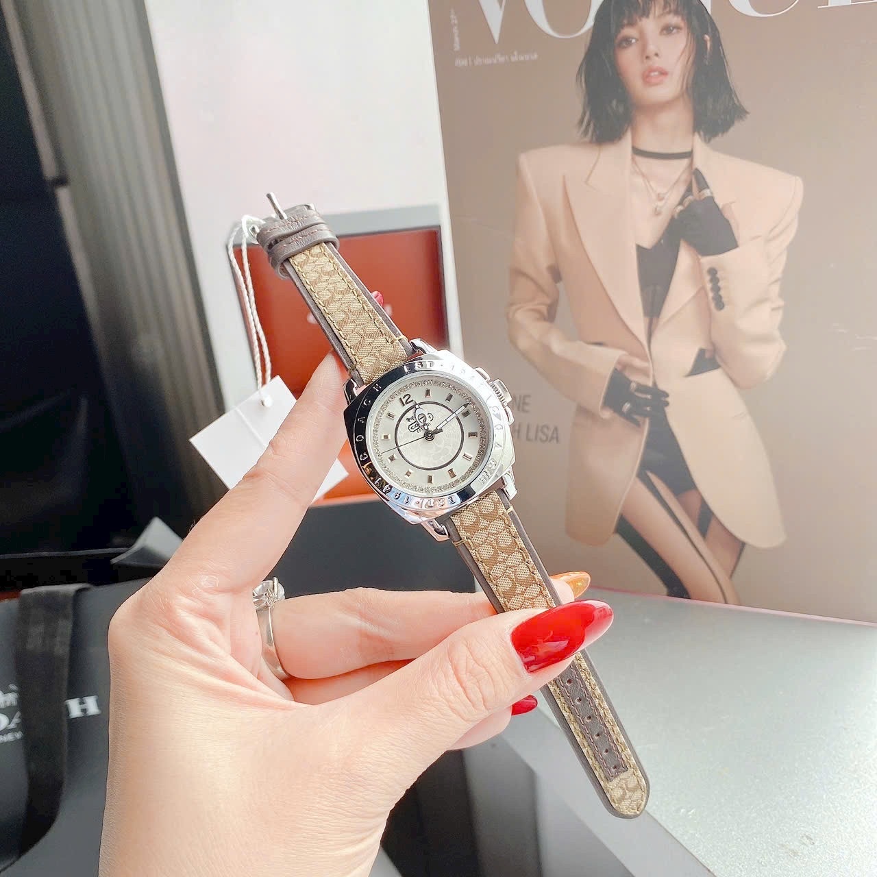 Đồng Hồ Coach Delancey |Nữ Giới |Trắng Silver |Dây Da Nâu |Máy Pin (Quartz) |Size 36mm |donghogiatot.vn