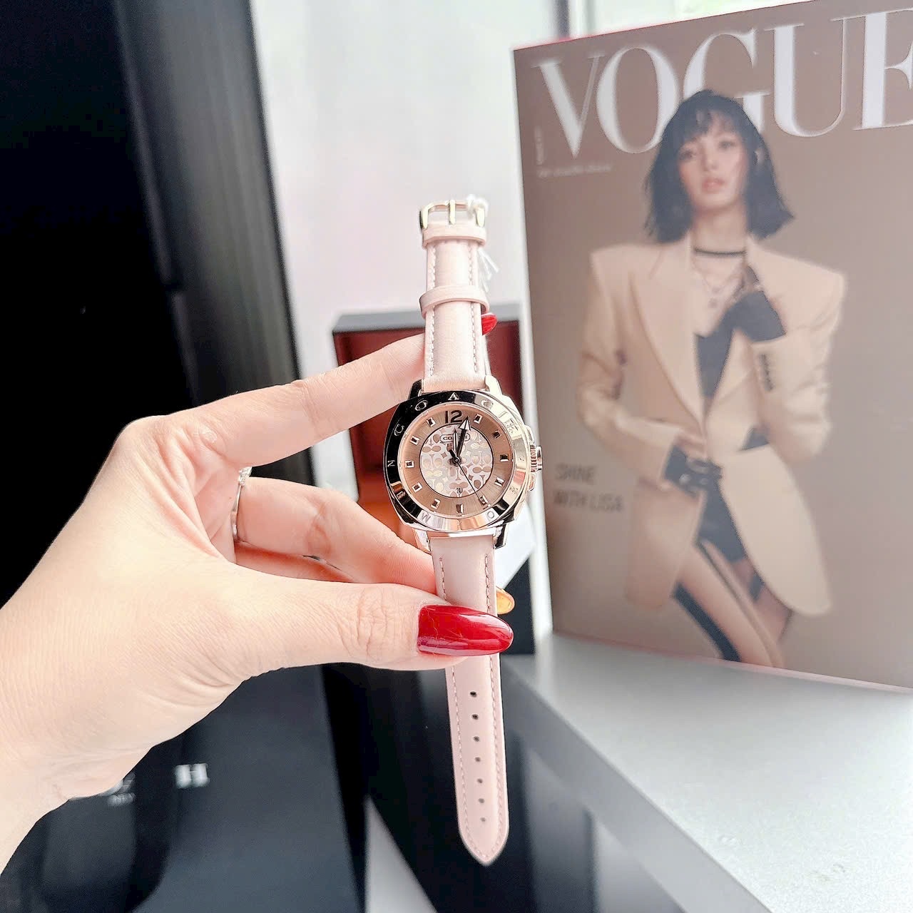 Đồng Hồ Coach New York |Nữ Giới |Rose Gold |Dây Da Hồng |Máy Pin (Quartz) |Size 36mm |donghogiatot.vn