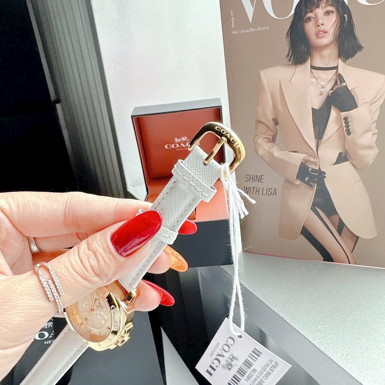 Đồng Hồ Coach New York |Nữ Giới |Vàng Gold |Dây Da Trắng |Máy Pin (Quartz) |Size 36mm |donghogiatot.vn