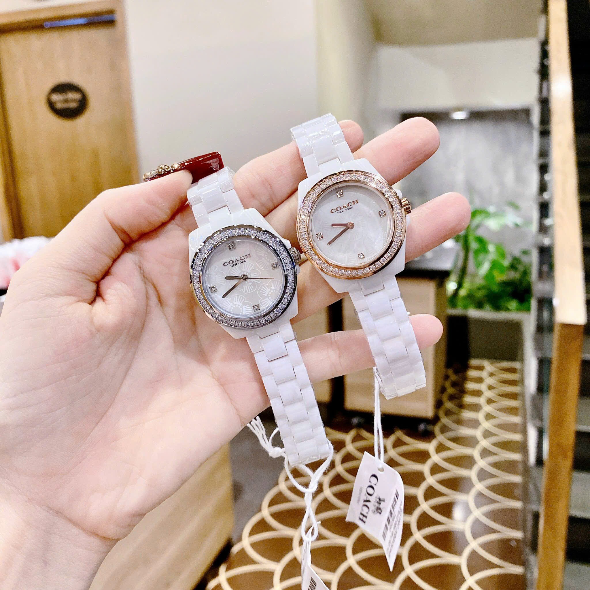 Đồng Hồ Coach Rose Gold |Nữ Giới |Mặt Xà Cừ Hoa |Dây Đá Ceramic Trắng |Máy Pin (Quartz) |Size 32mm |donghogiatot.vn