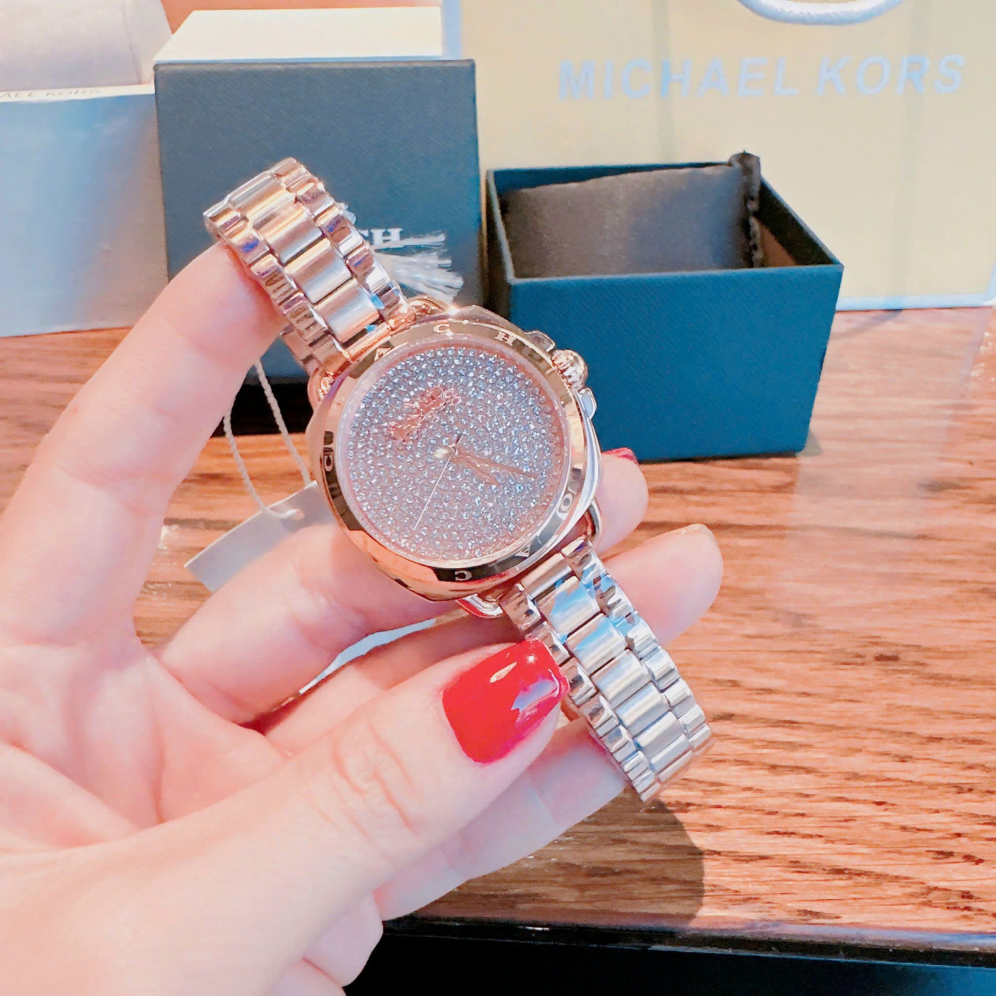 Đồng Hồ Coach Tatum |Nữ Giới |Mặt Full Đá |Dây Kim Loại Rose Gold |Máy Pin (Quartz) |Size 34mm |donghogiatot.vn